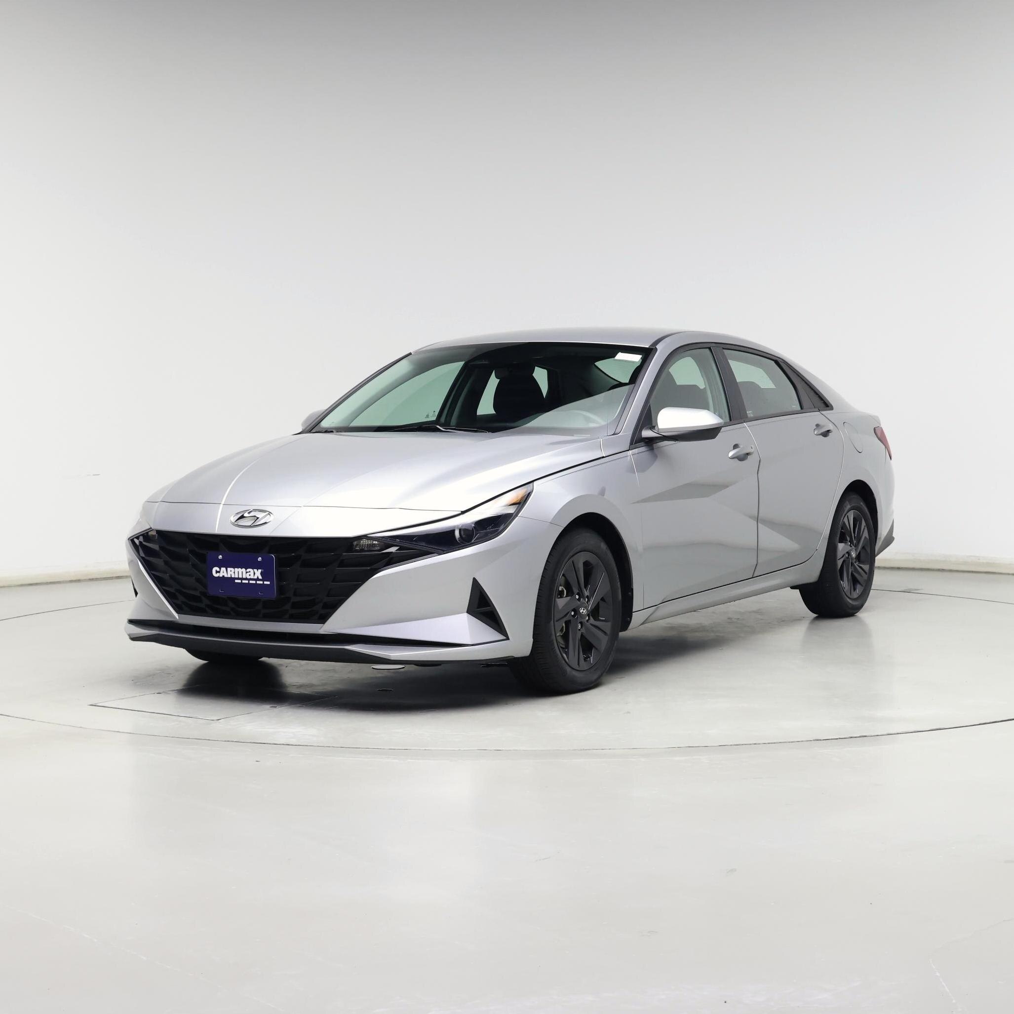Thumbnail: 2022 Hyundai Elantra - 4