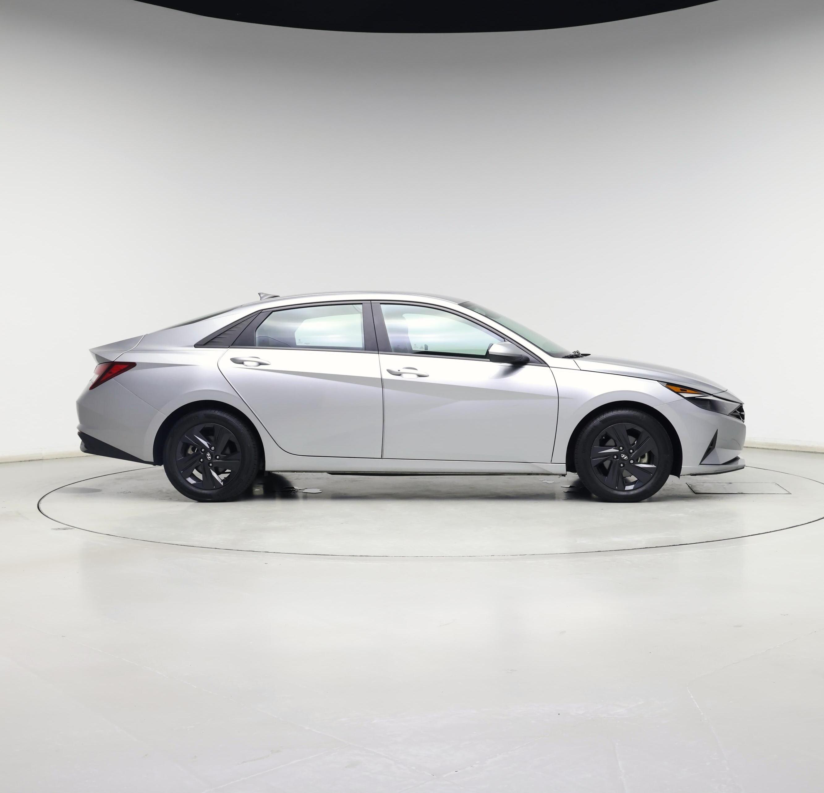Thumbnail: 2022 Hyundai Elantra - 7