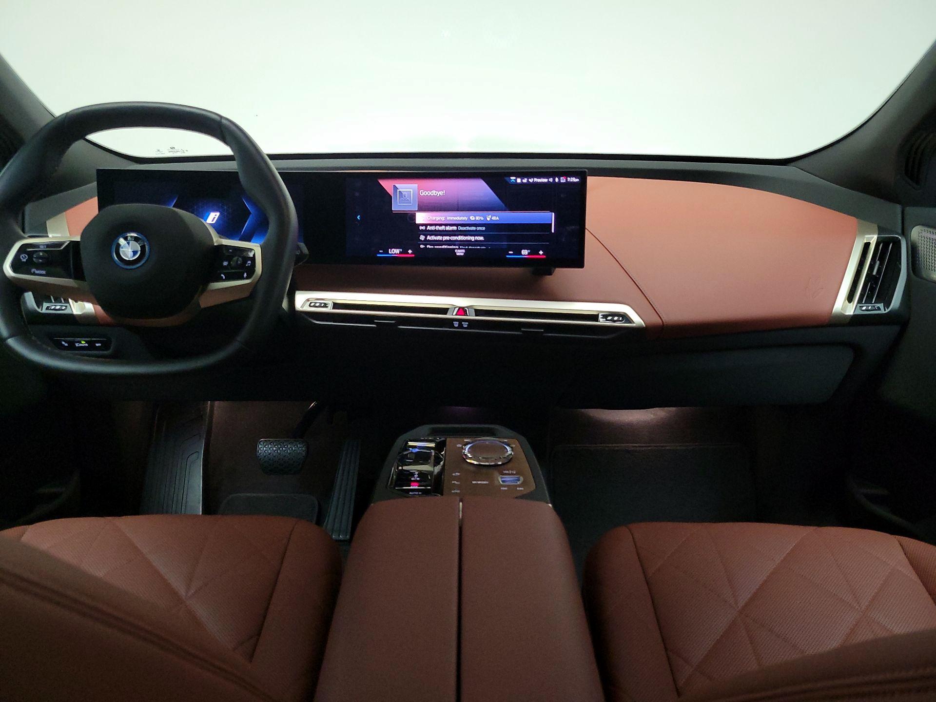 Thumbnail: 2022 BMW iX - 9