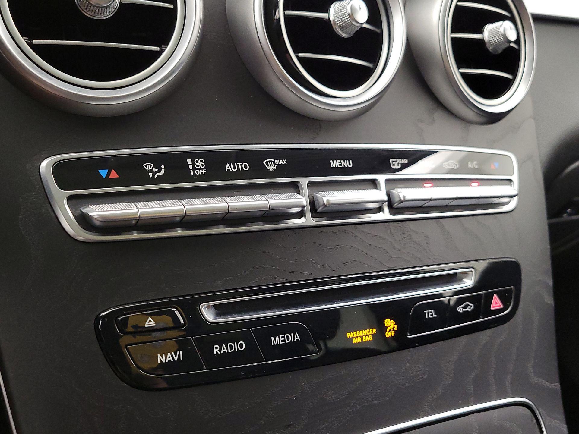 Thumbnail: 2016 Mercedes-Benz GLC - 16