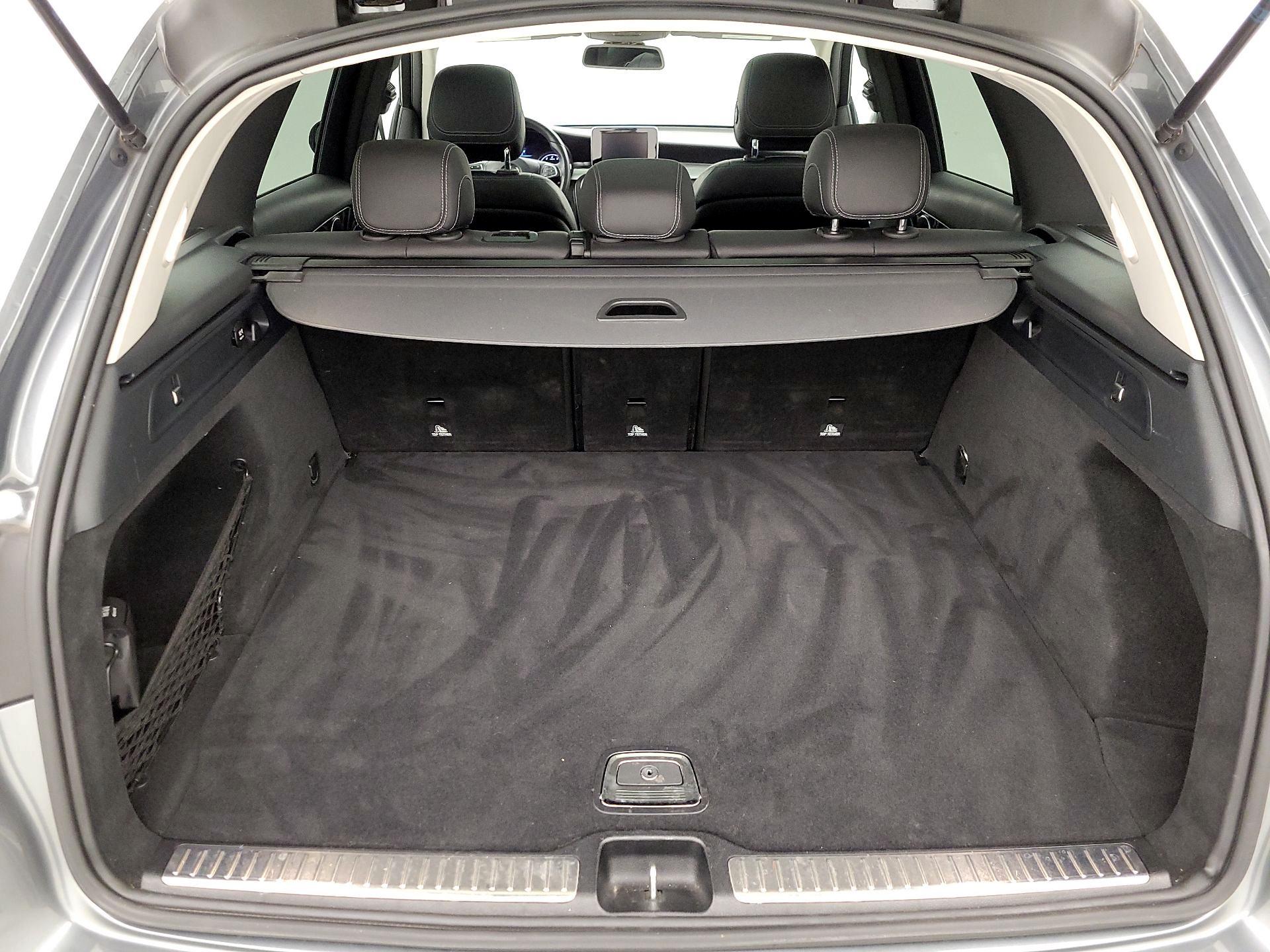 Thumbnail: 2016 Mercedes-Benz GLC - 20