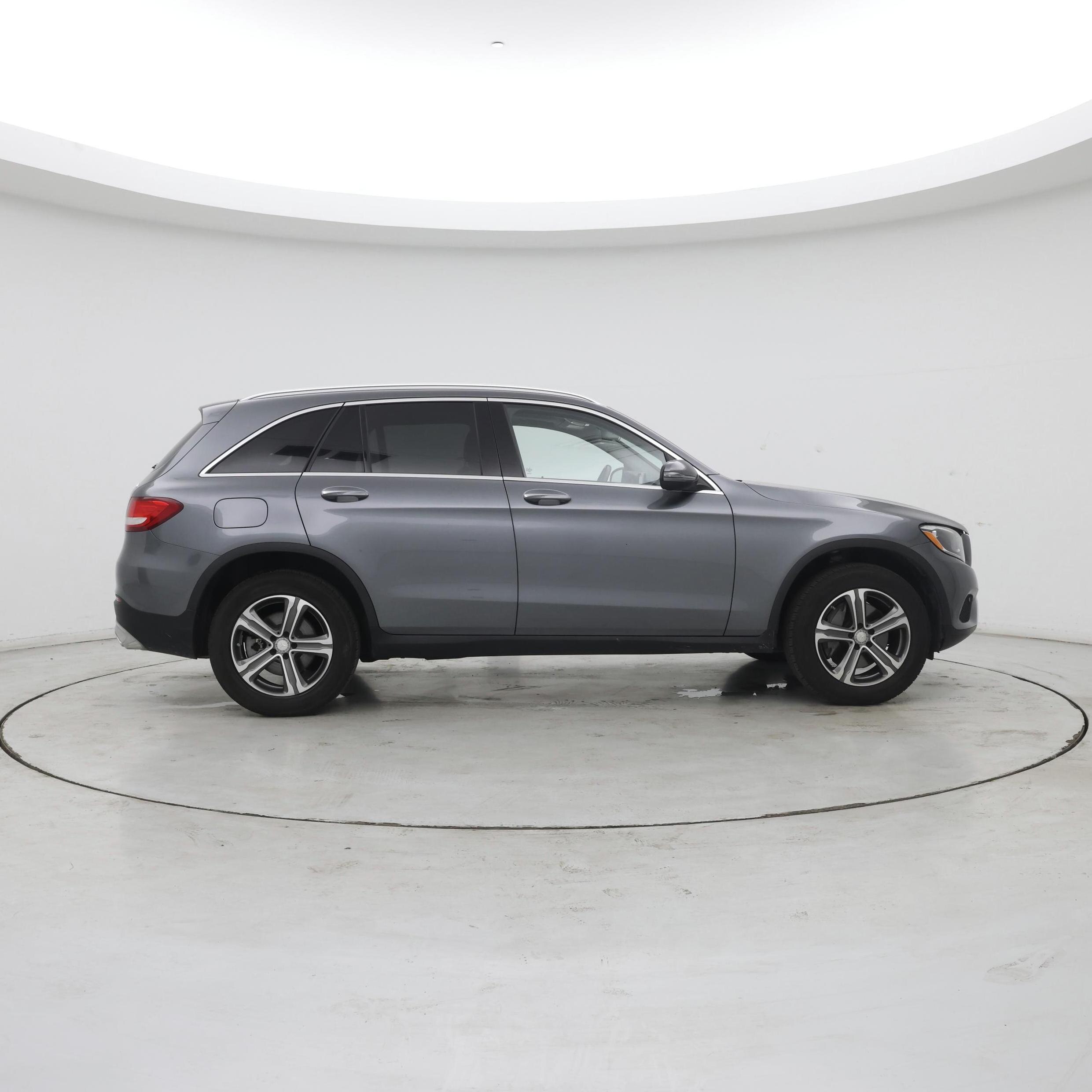 Thumbnail: 2016 Mercedes-Benz GLC - 7