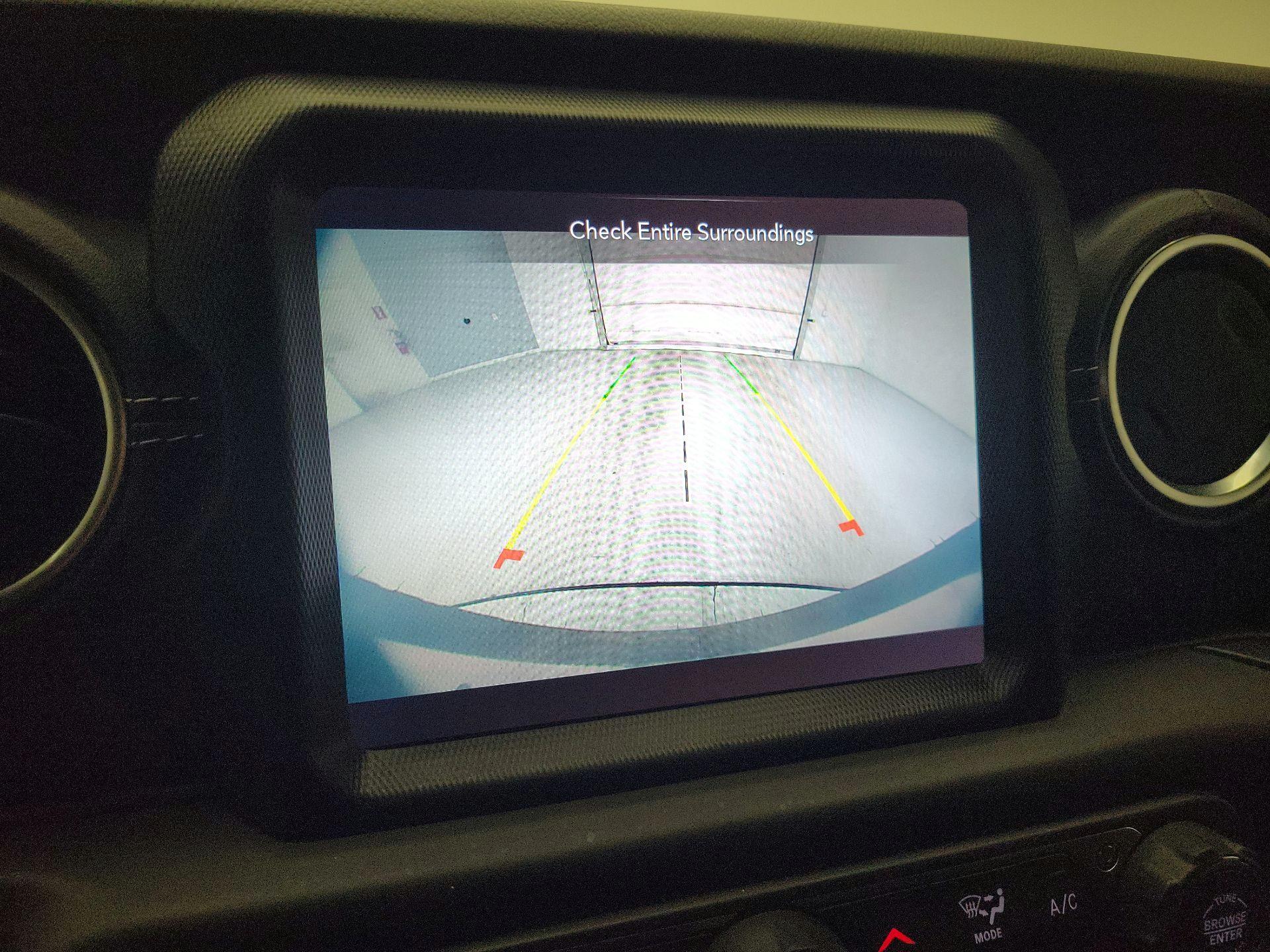 Thumbnail: 2020 Jeep Wrangler - 15