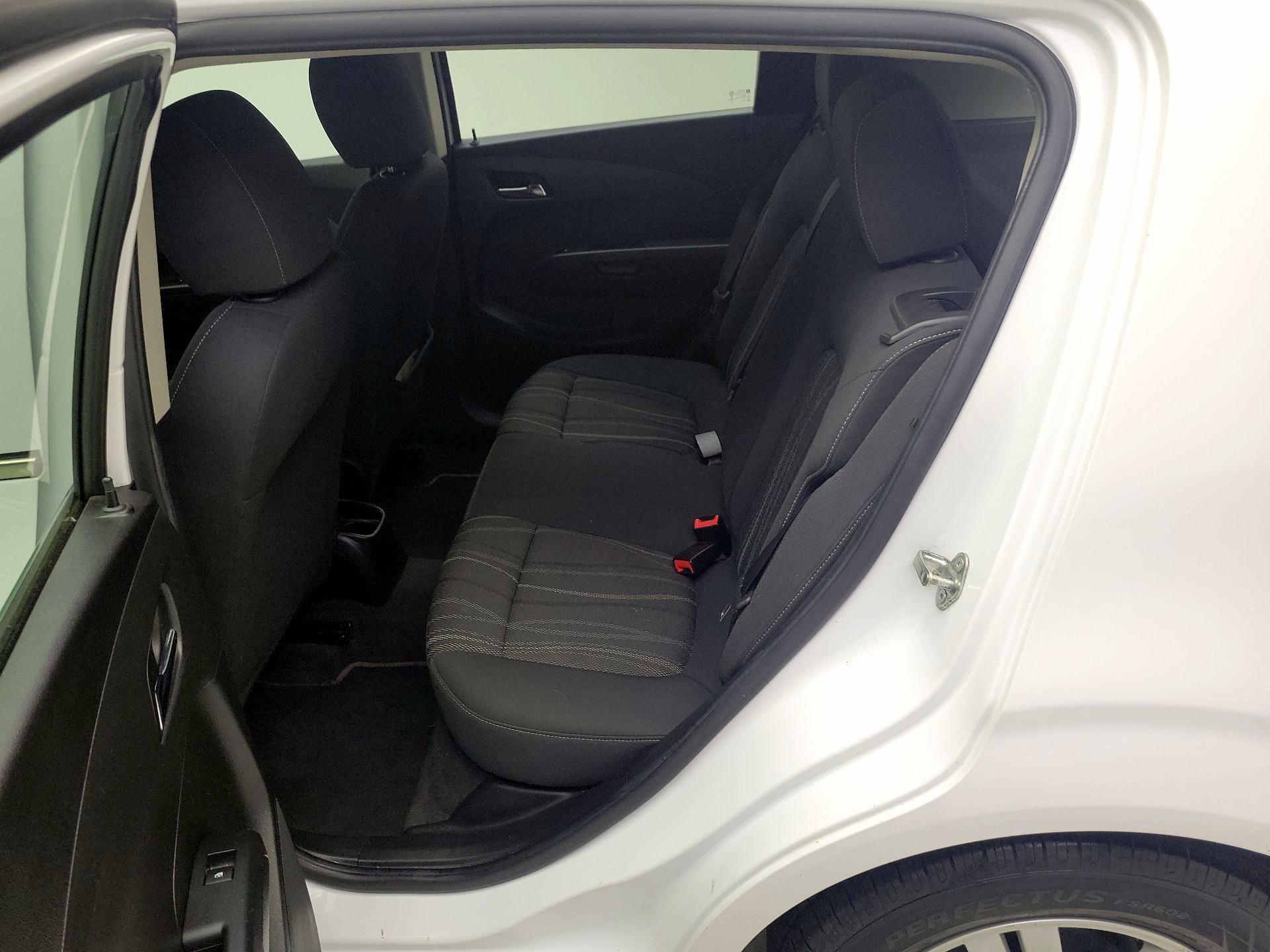 Thumbnail: 2016 Chevrolet Sonic - 17