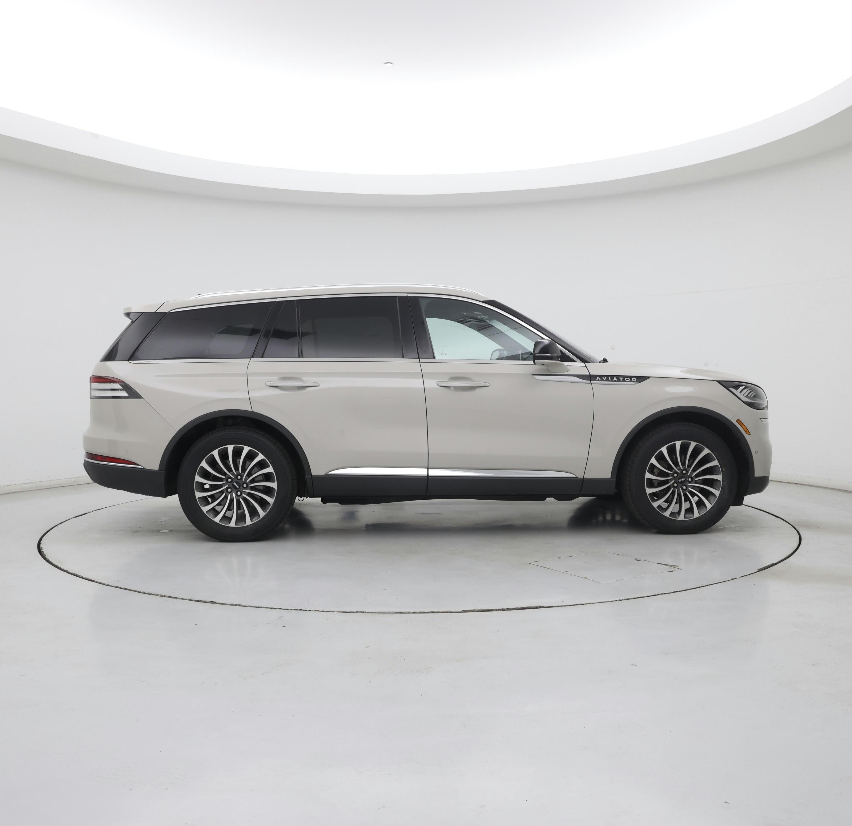 Thumbnail: 2021 Lincoln Aviator - 7