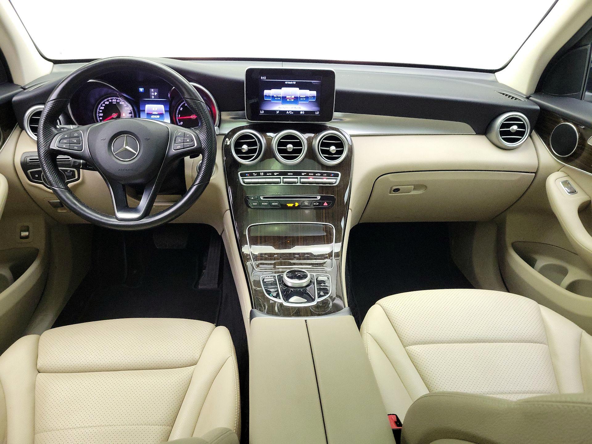 Thumbnail: 2019 Mercedes-Benz GLC - 9