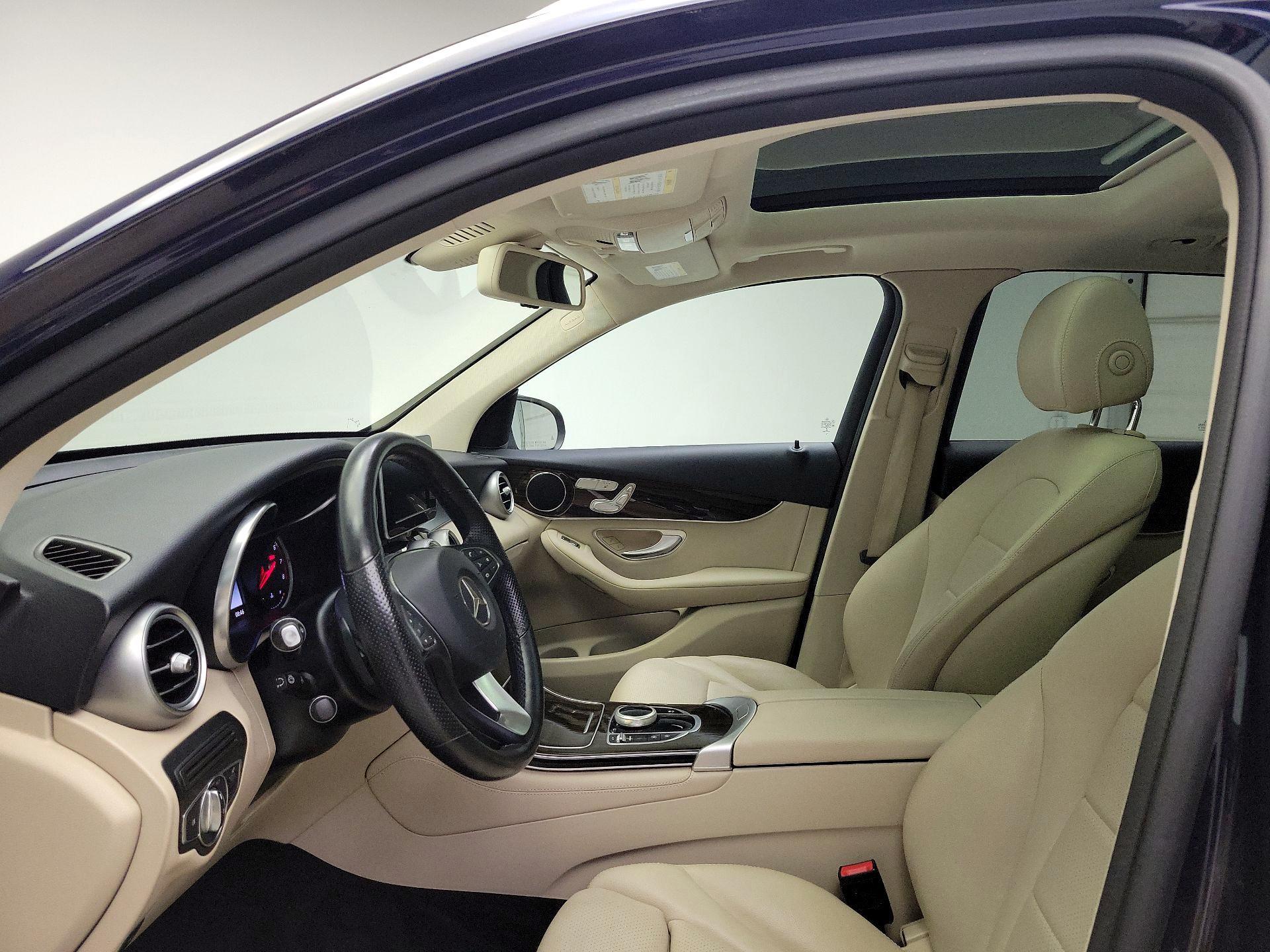 Thumbnail: 2019 Mercedes-Benz GLC - 20
