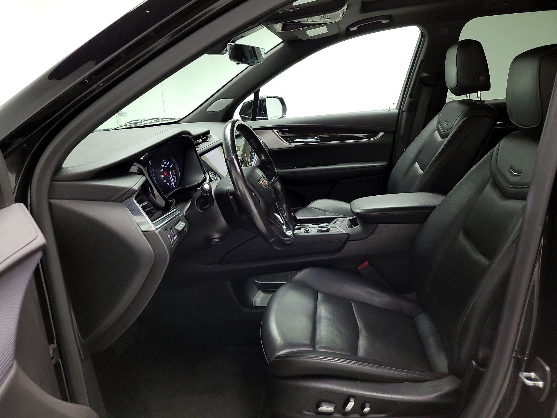 Thumbnail: 2020 Cadillac XT6 - 11