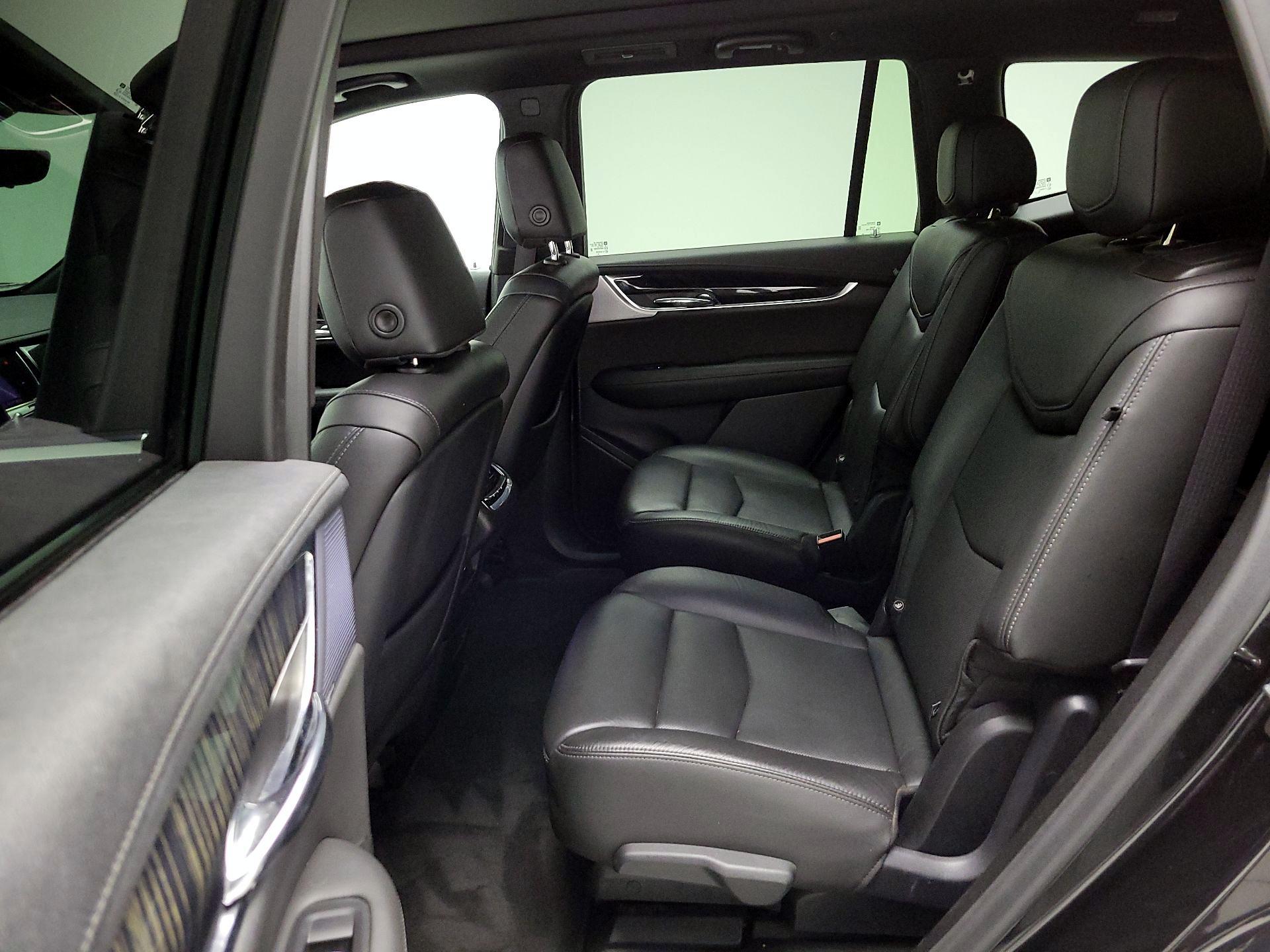 Thumbnail: 2020 Cadillac XT6 - 19
