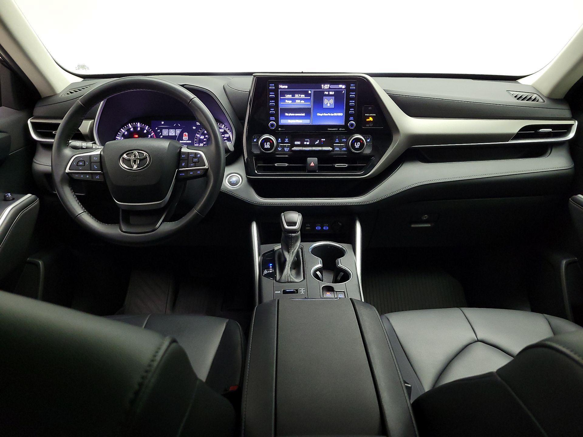 Thumbnail: 2022 Toyota Highlander - 9