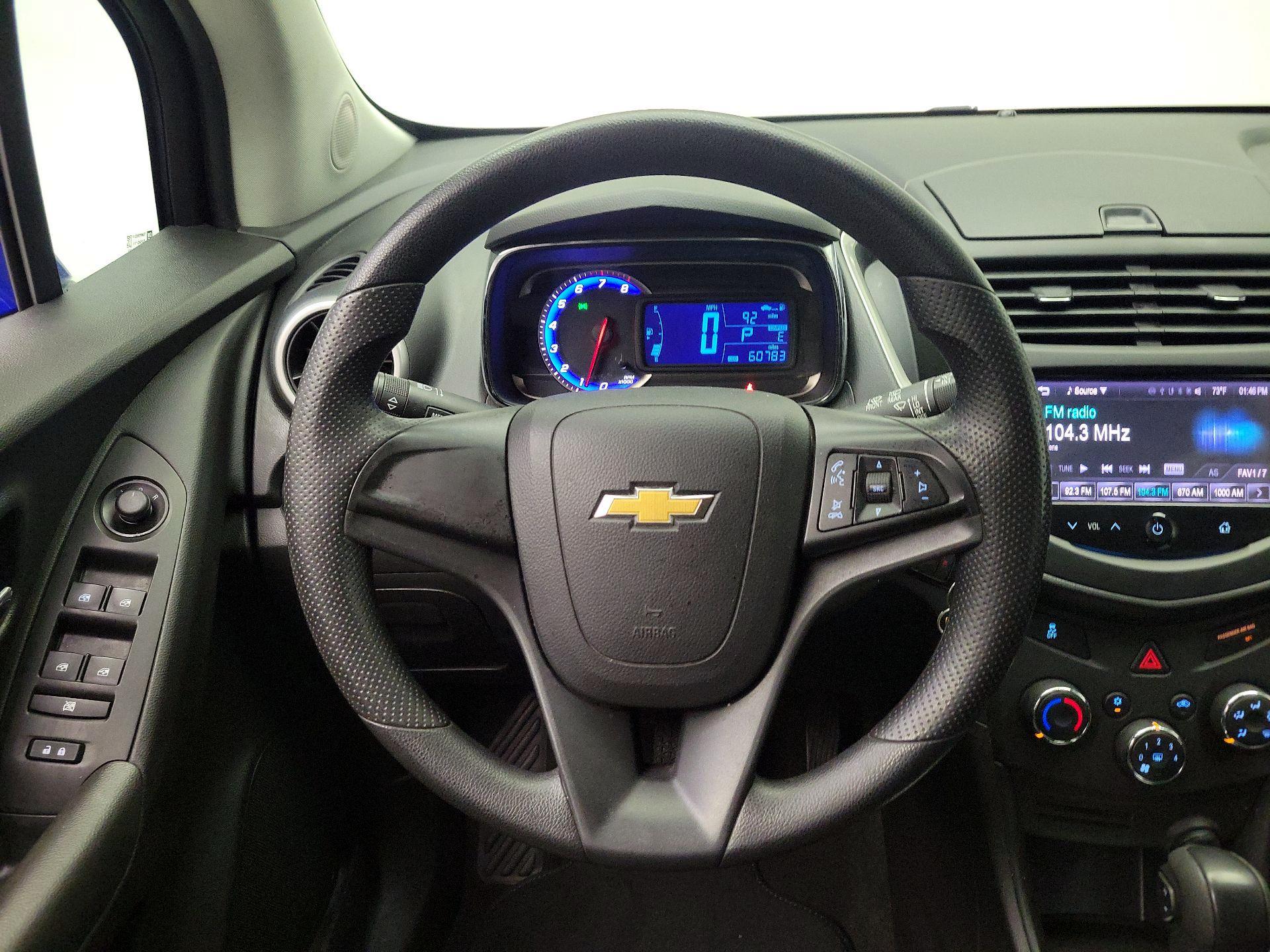 Thumbnail: 2016 Chevrolet Trax - 10