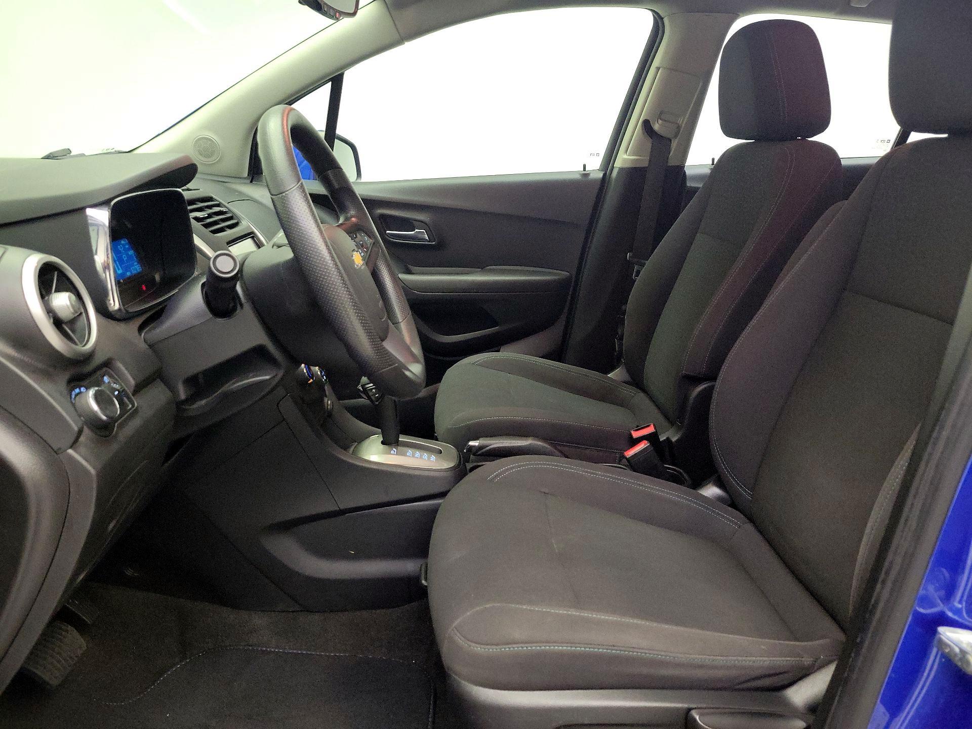 Thumbnail: 2016 Chevrolet Trax - 11