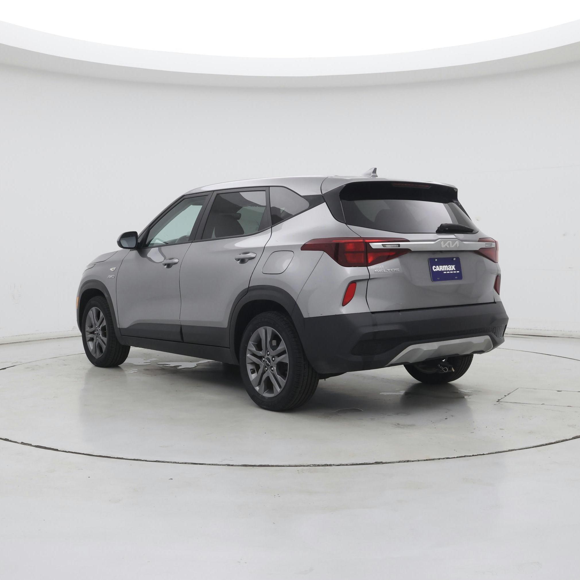 Thumbnail: 2022 Kia Seltos - 2