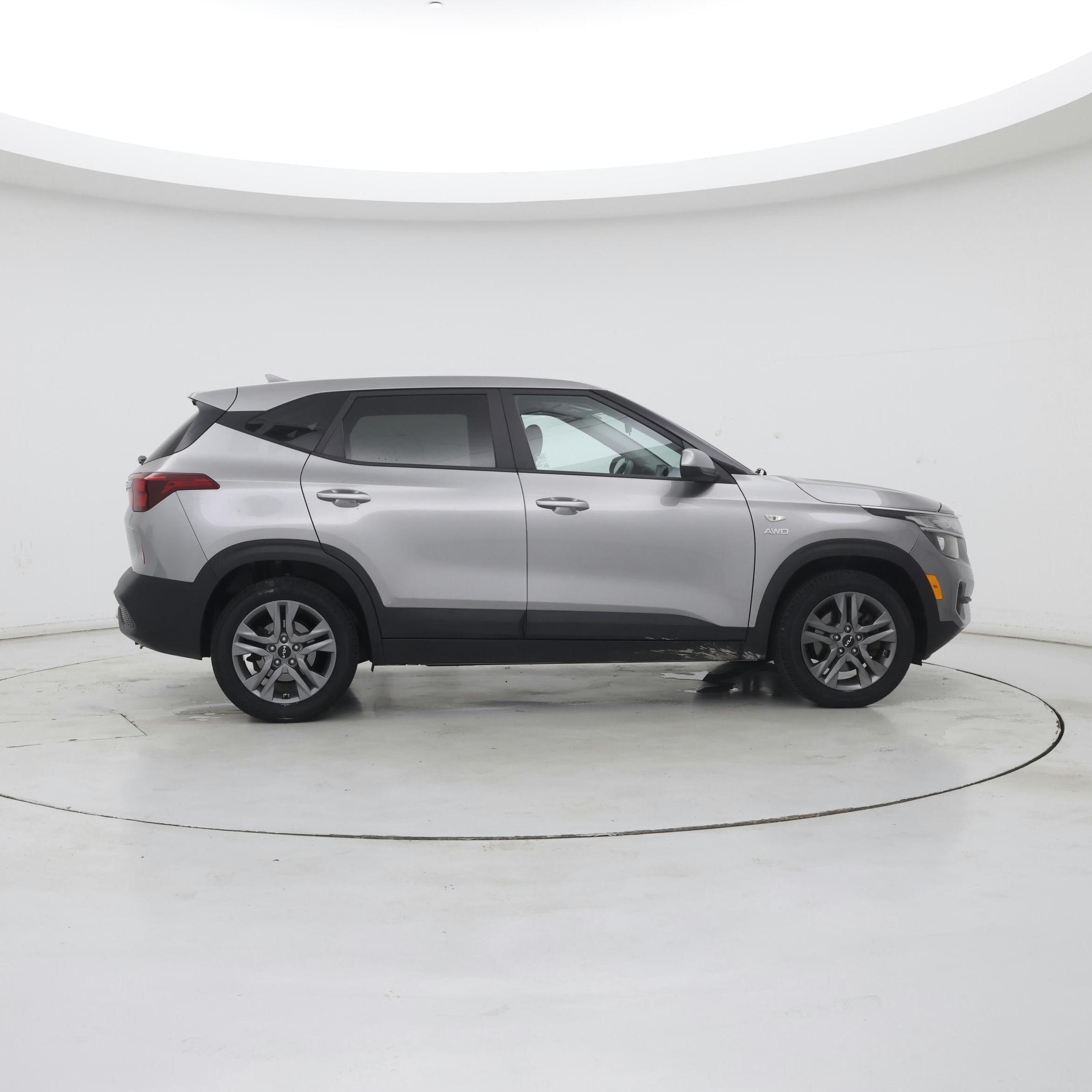 Thumbnail: 2022 Kia Seltos - 7