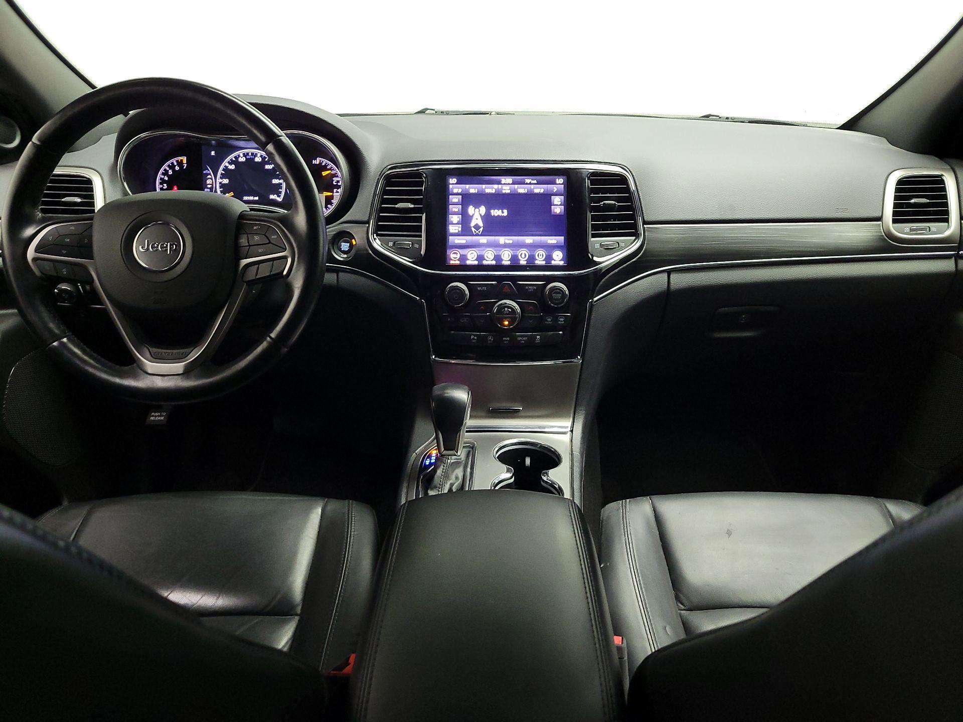 Thumbnail: 2020 Jeep Grand Cherokee - 9
