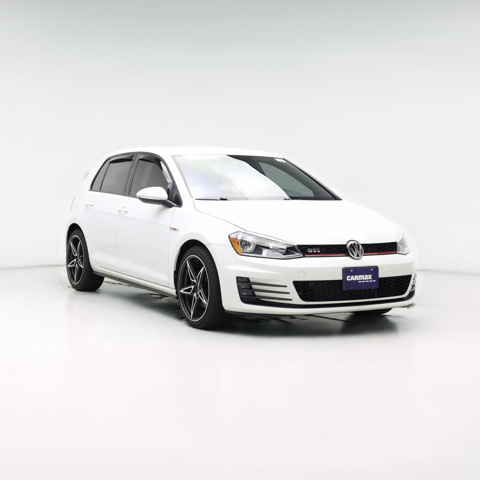Thumbnail: 2017 Volkswagen Golf - 1