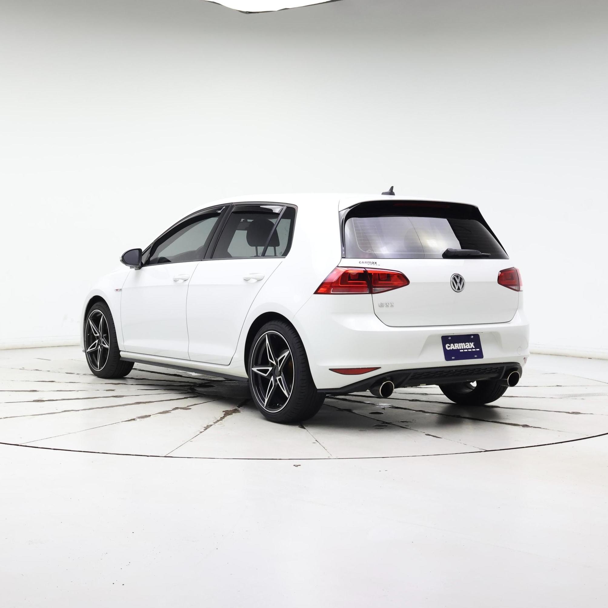 Thumbnail: 2017 Volkswagen Golf - 2