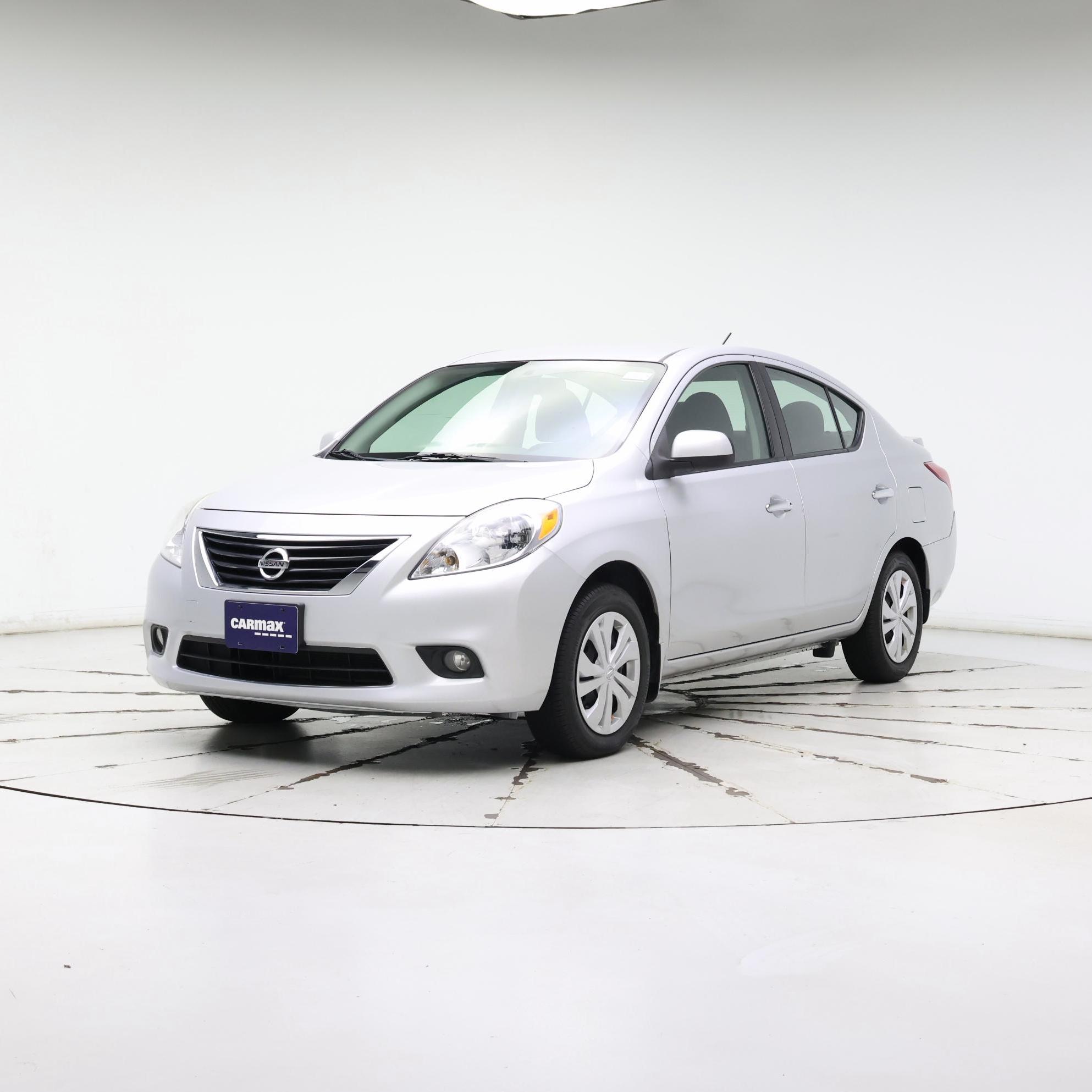 Thumbnail: 2013 Nissan Versa - 4