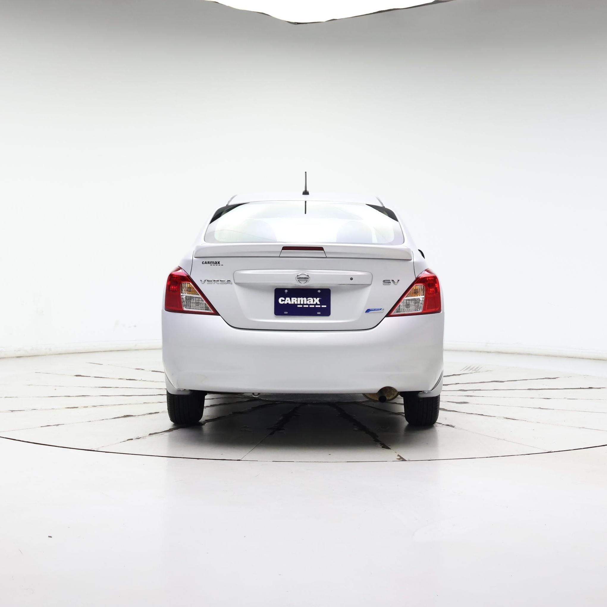 Thumbnail: 2013 Nissan Versa - 6