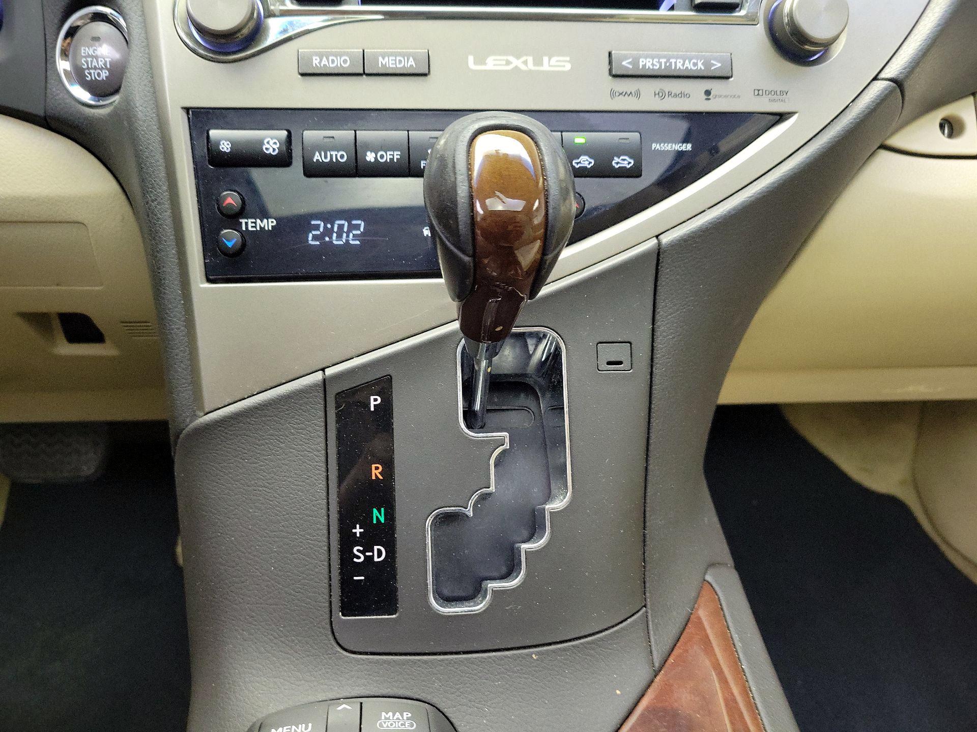Thumbnail: 2015 Lexus RX - 18