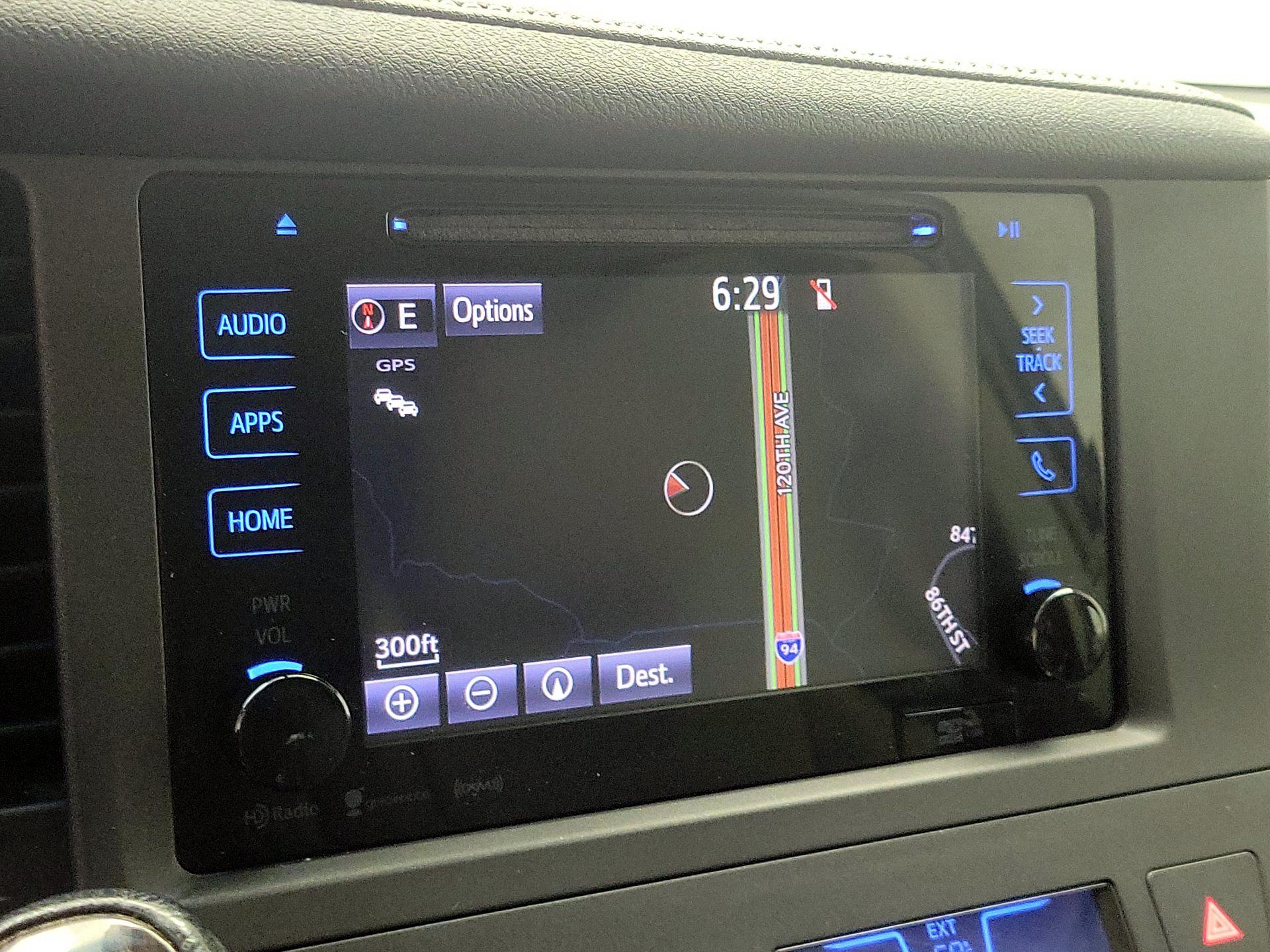 Thumbnail: 2016 Toyota Sienna - 14