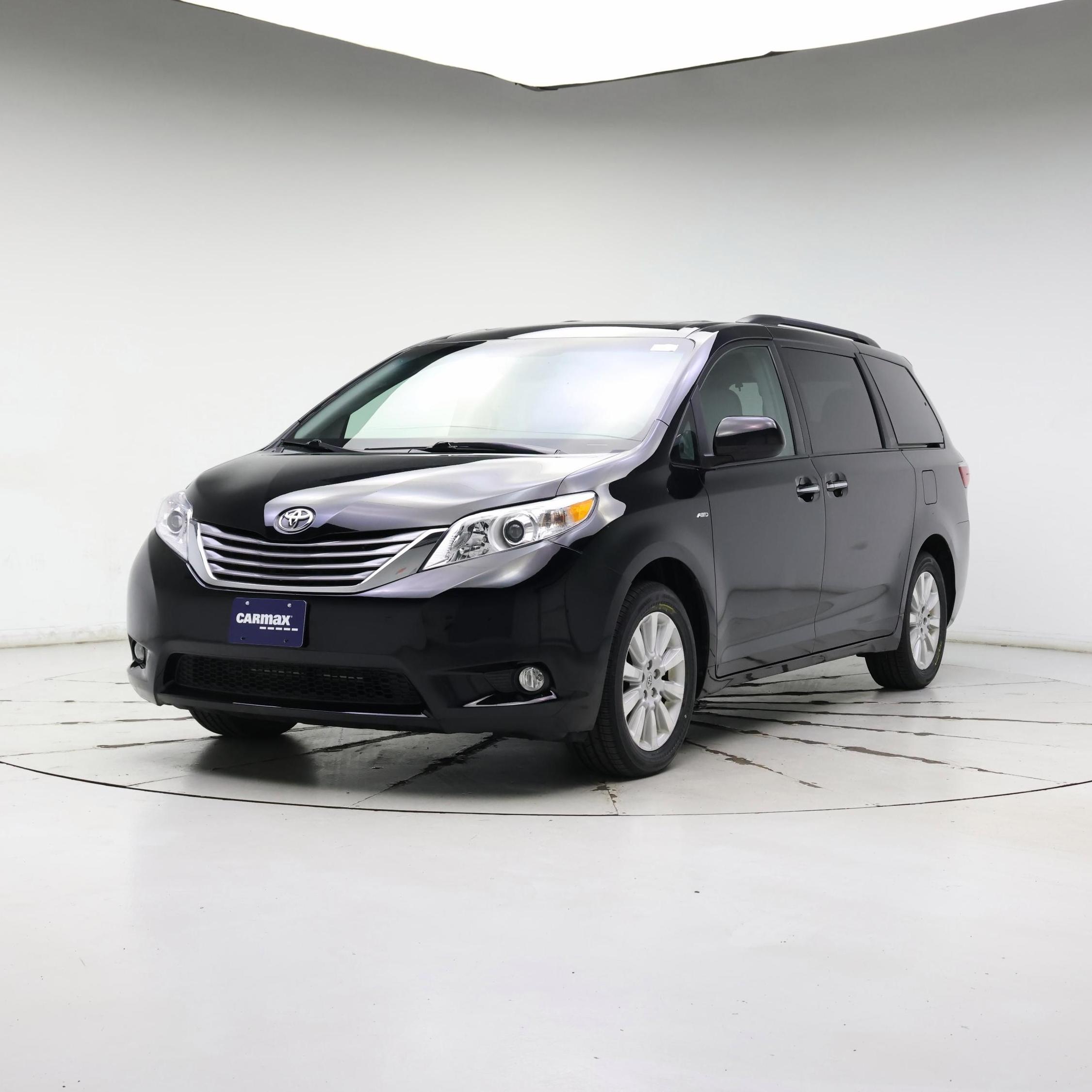 Thumbnail: 2016 Toyota Sienna - 4