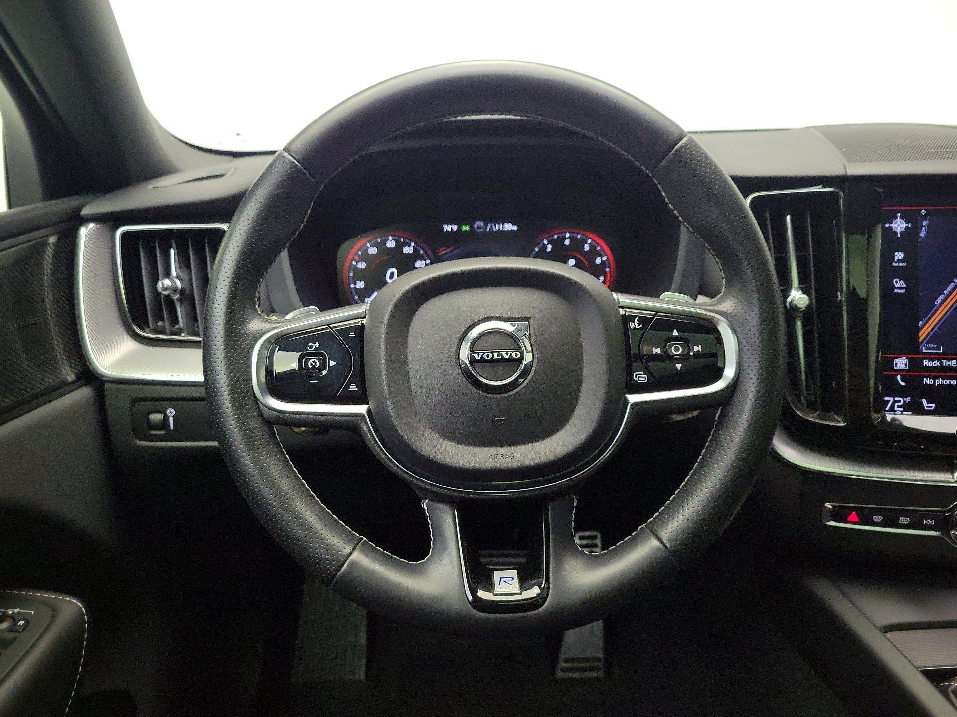 Thumbnail: 2019 Volvo XC60 - 10