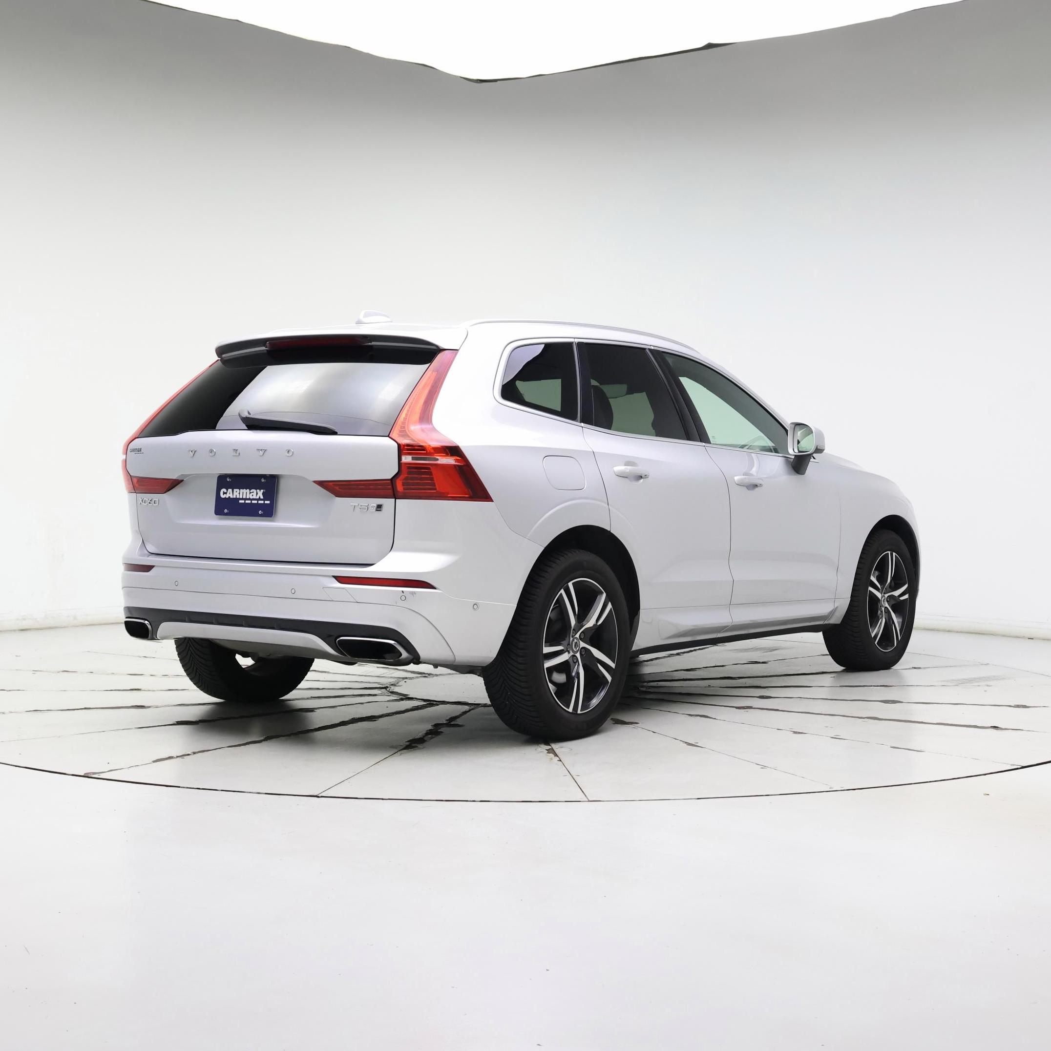 Thumbnail: 2019 Volvo XC60 - 8
