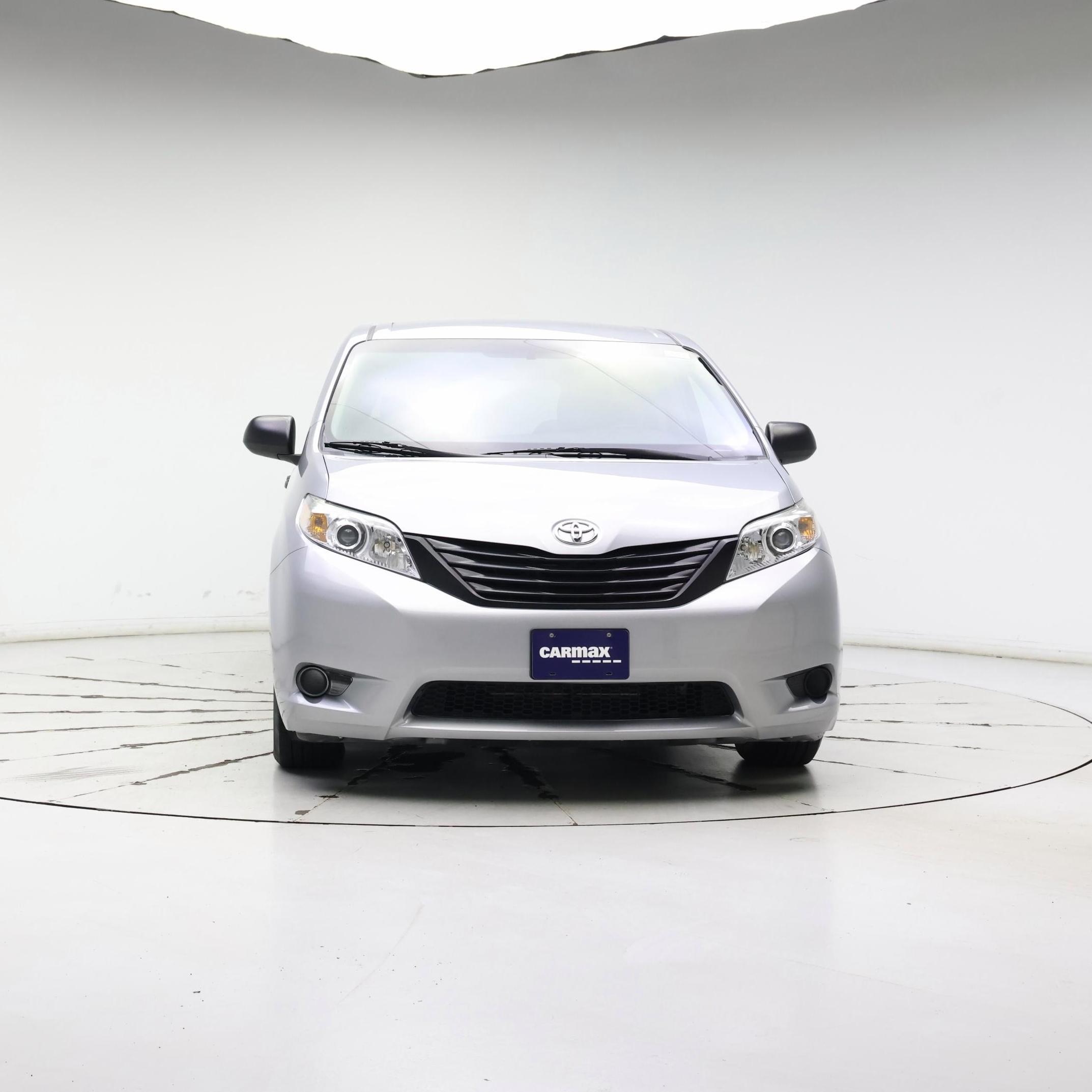 Thumbnail: 2016 Toyota Sienna - 5