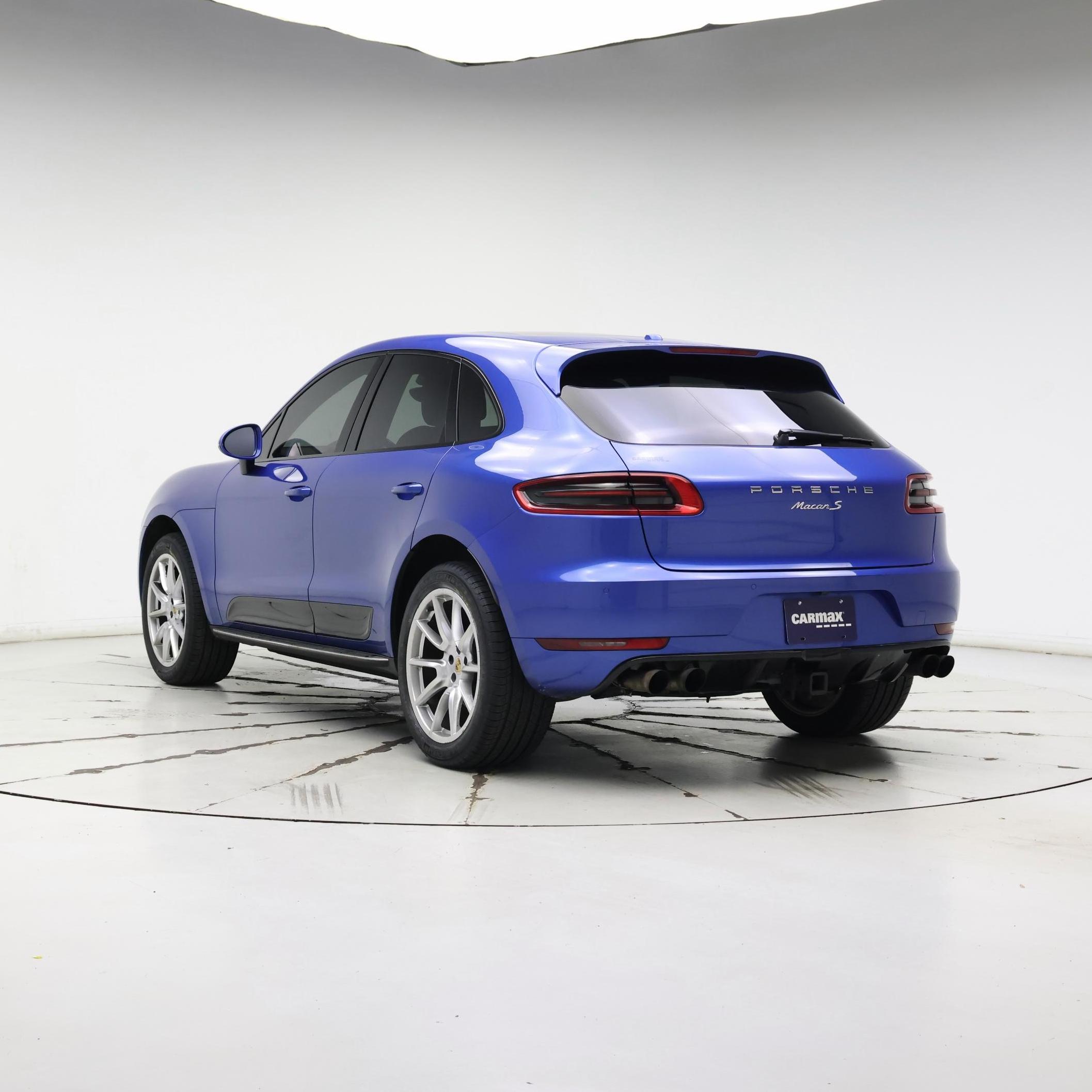 Thumbnail: 2017 Porsche Macan - 2