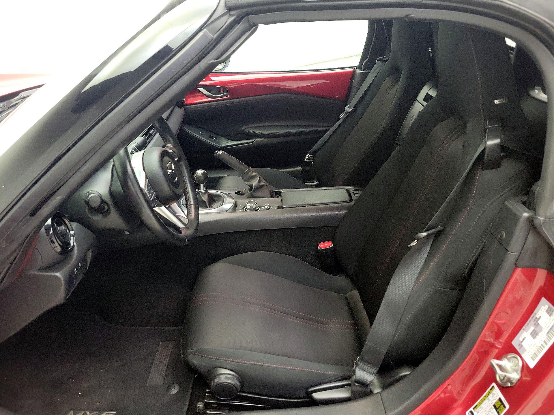 Thumbnail: 2016 Mazda MX-5 Miata - 11