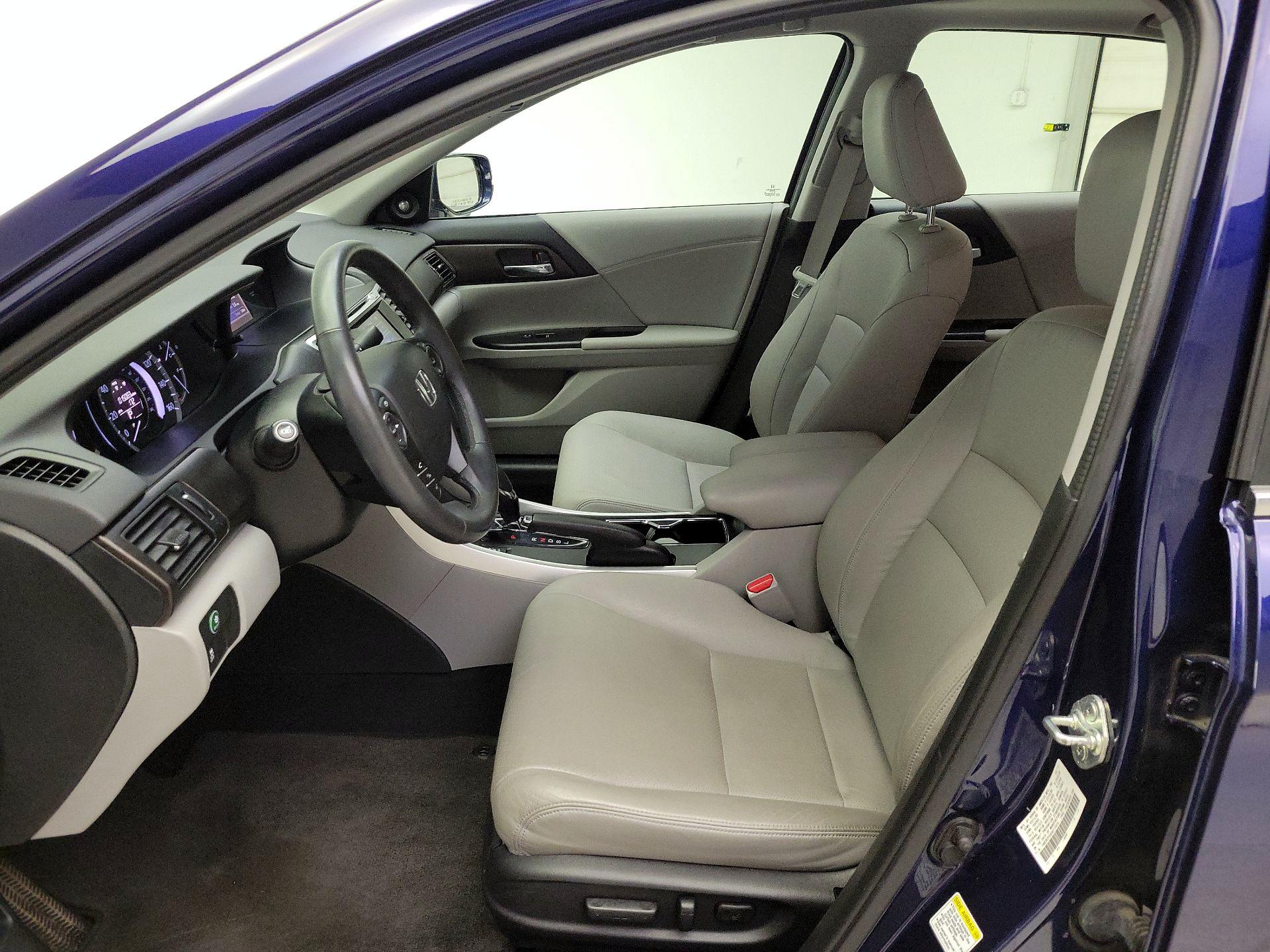 Thumbnail: 2013 Honda Accord - 11