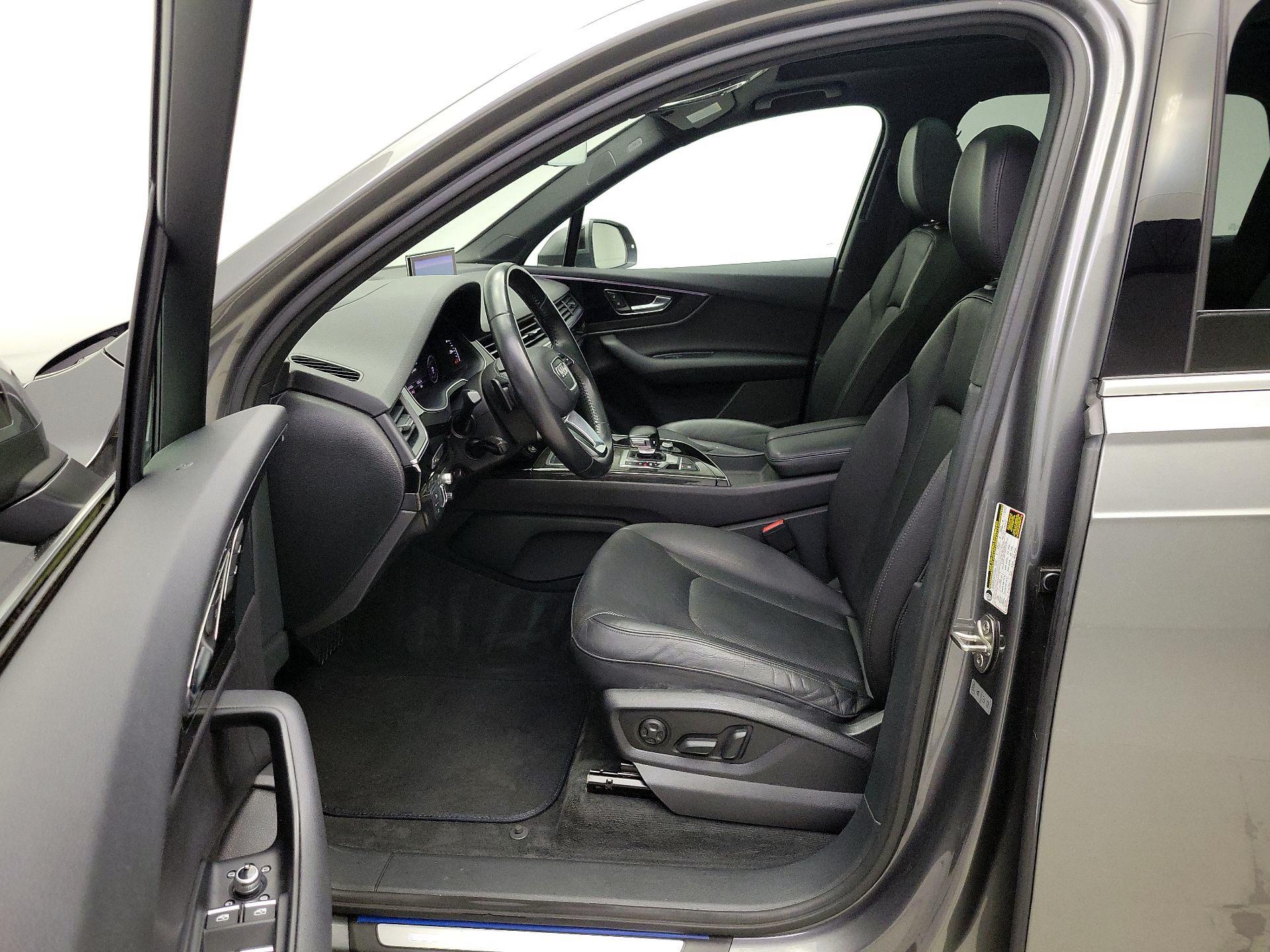 Thumbnail: 2017 Audi Q7 - 11