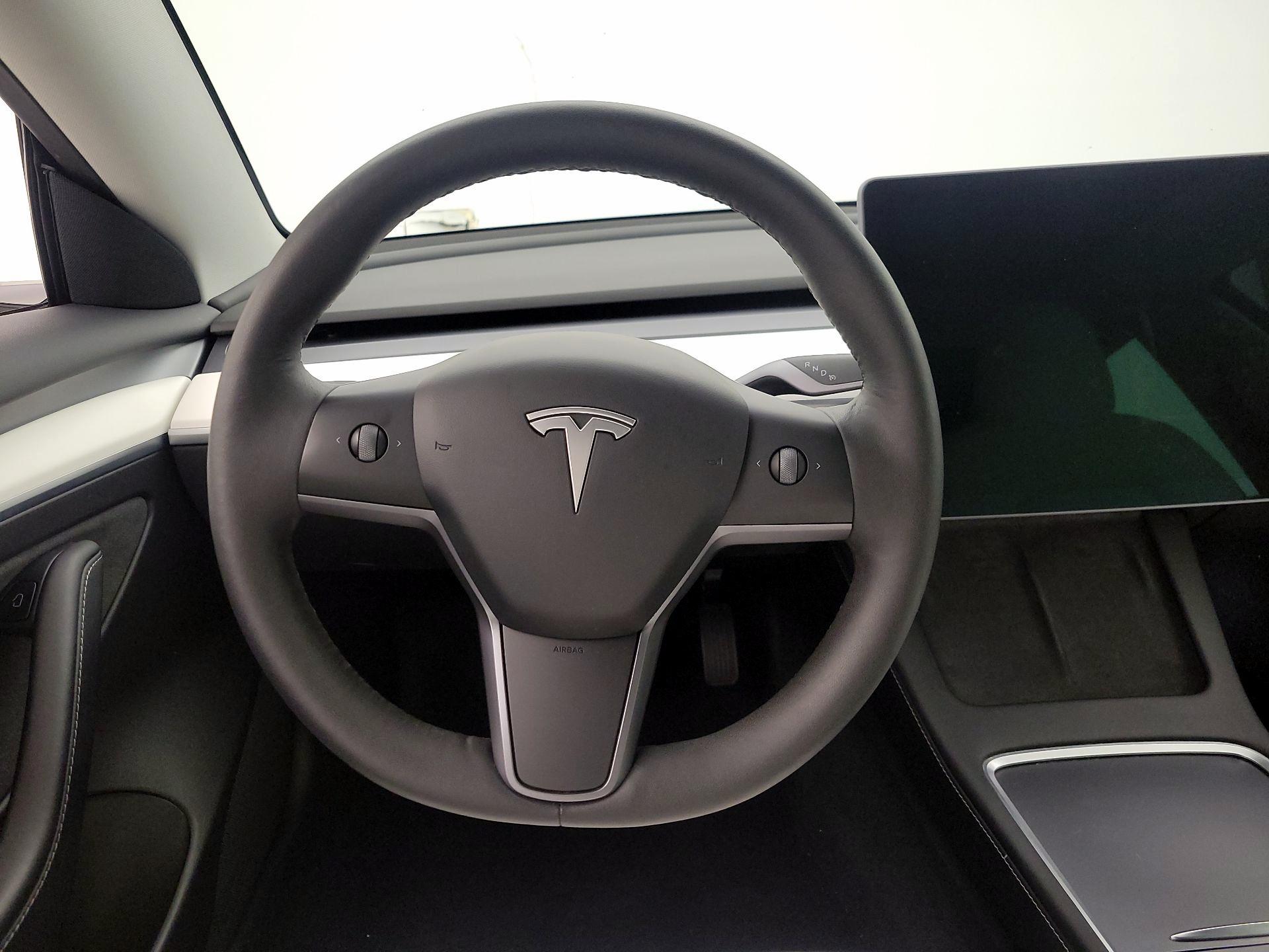 Thumbnail: 2022 Tesla Model 3 - 10