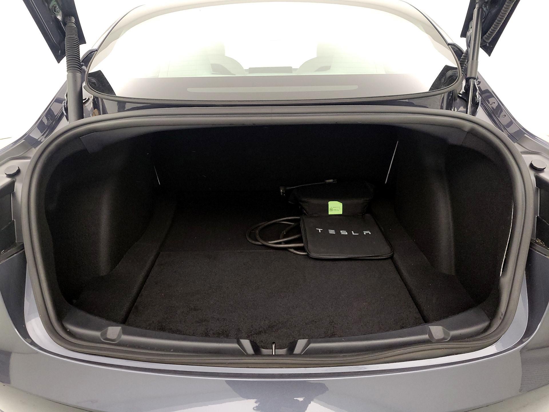 Thumbnail: 2022 Tesla Model 3 - 19