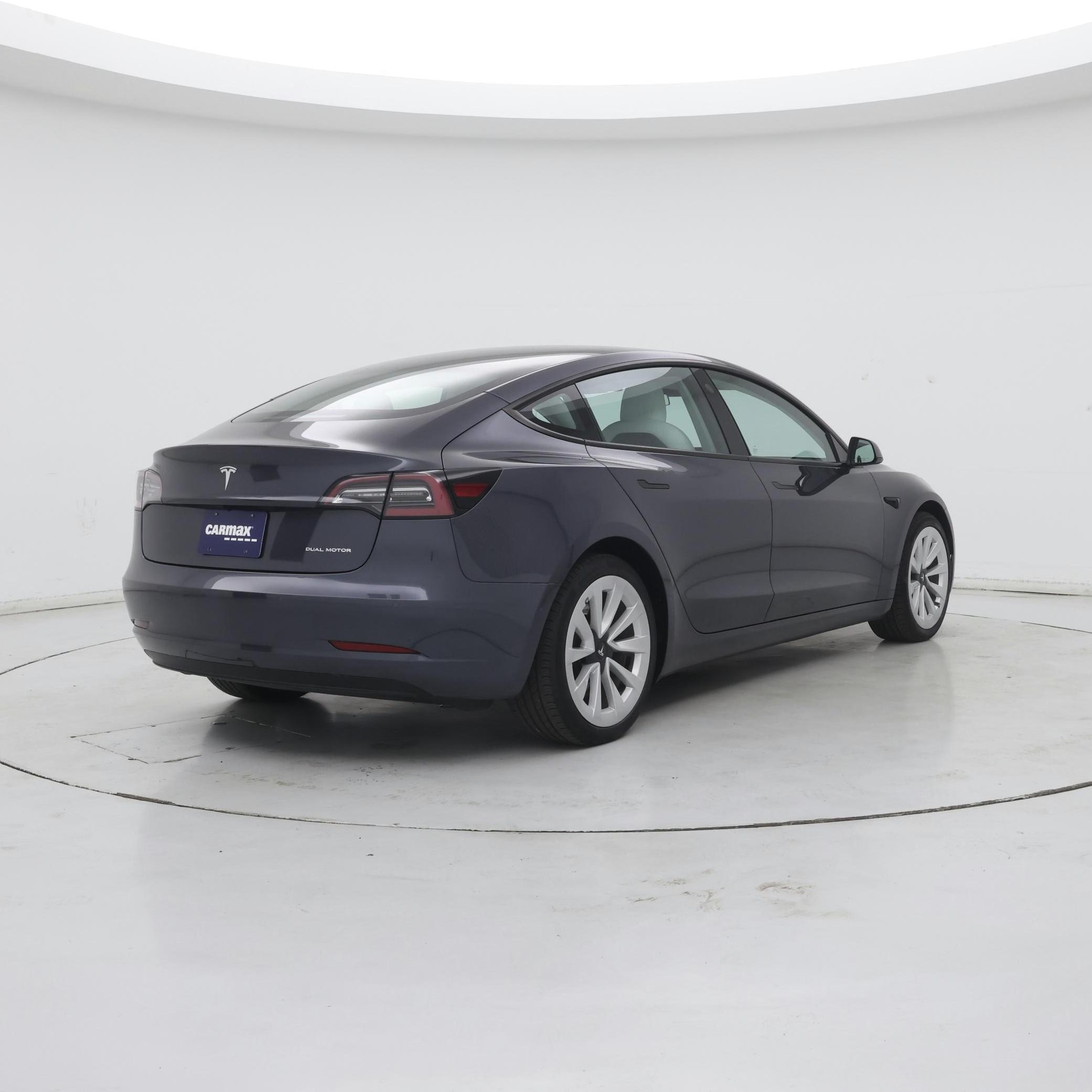 Thumbnail: 2022 Tesla Model 3 - 8