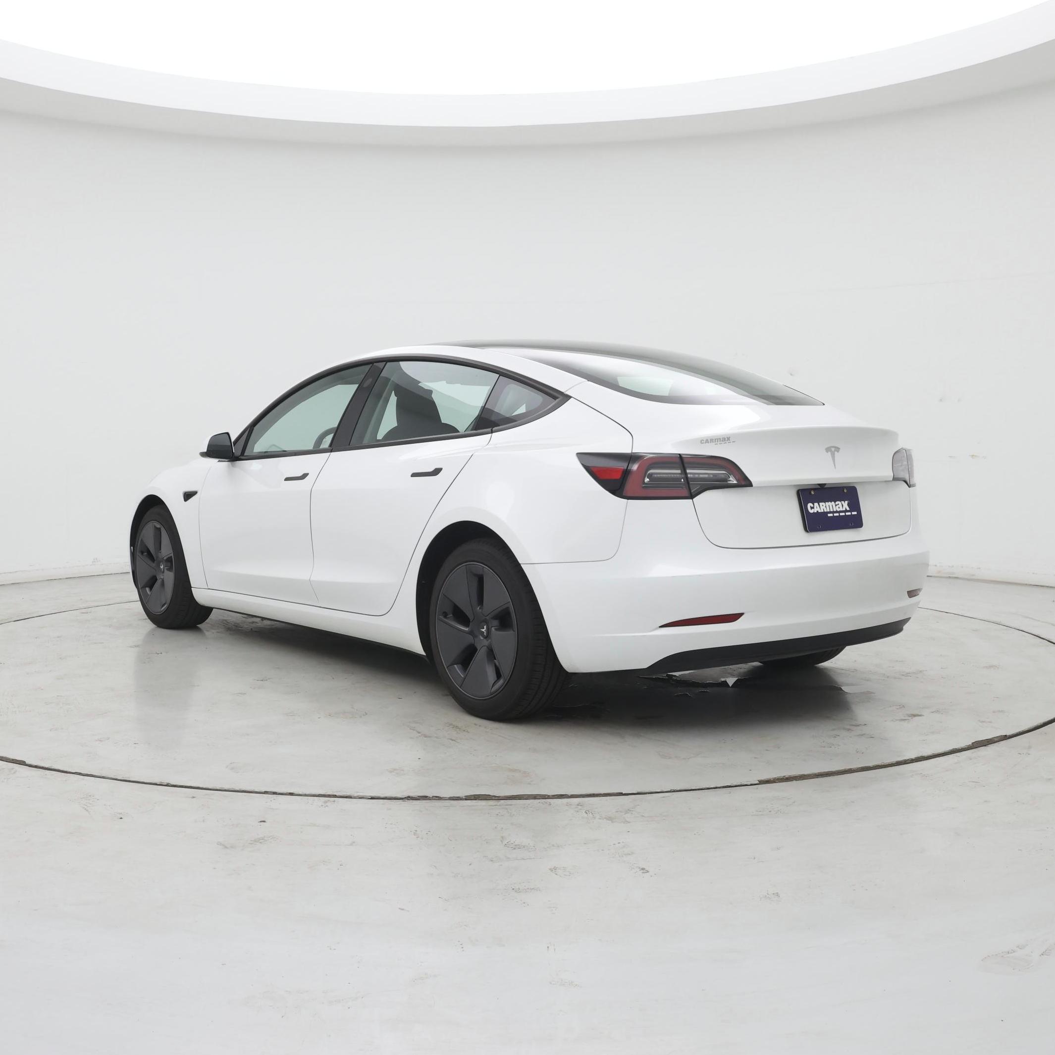 Thumbnail: 2023 Tesla Model 3 - 2