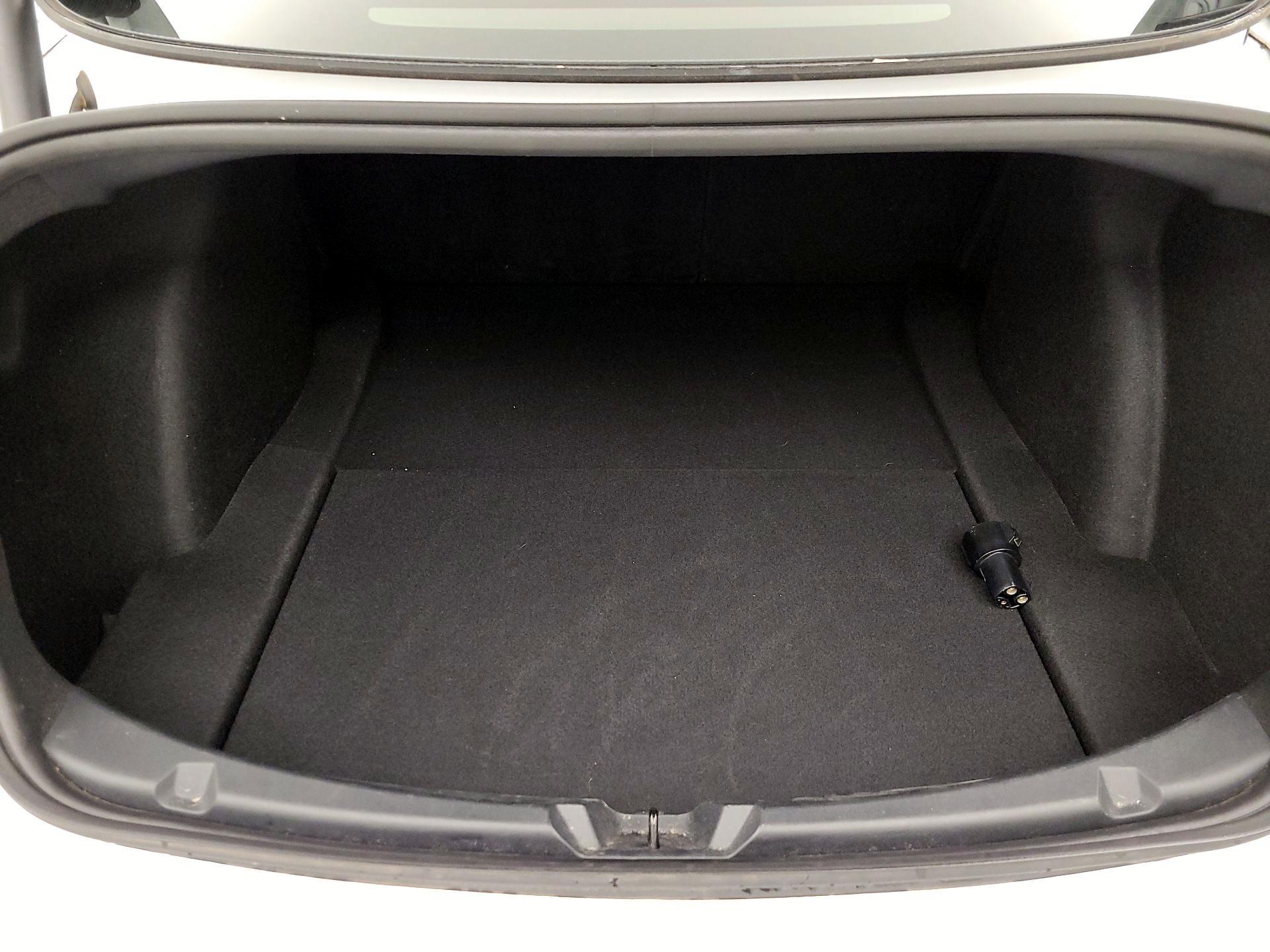 Thumbnail: 2023 Tesla Model 3 - 19