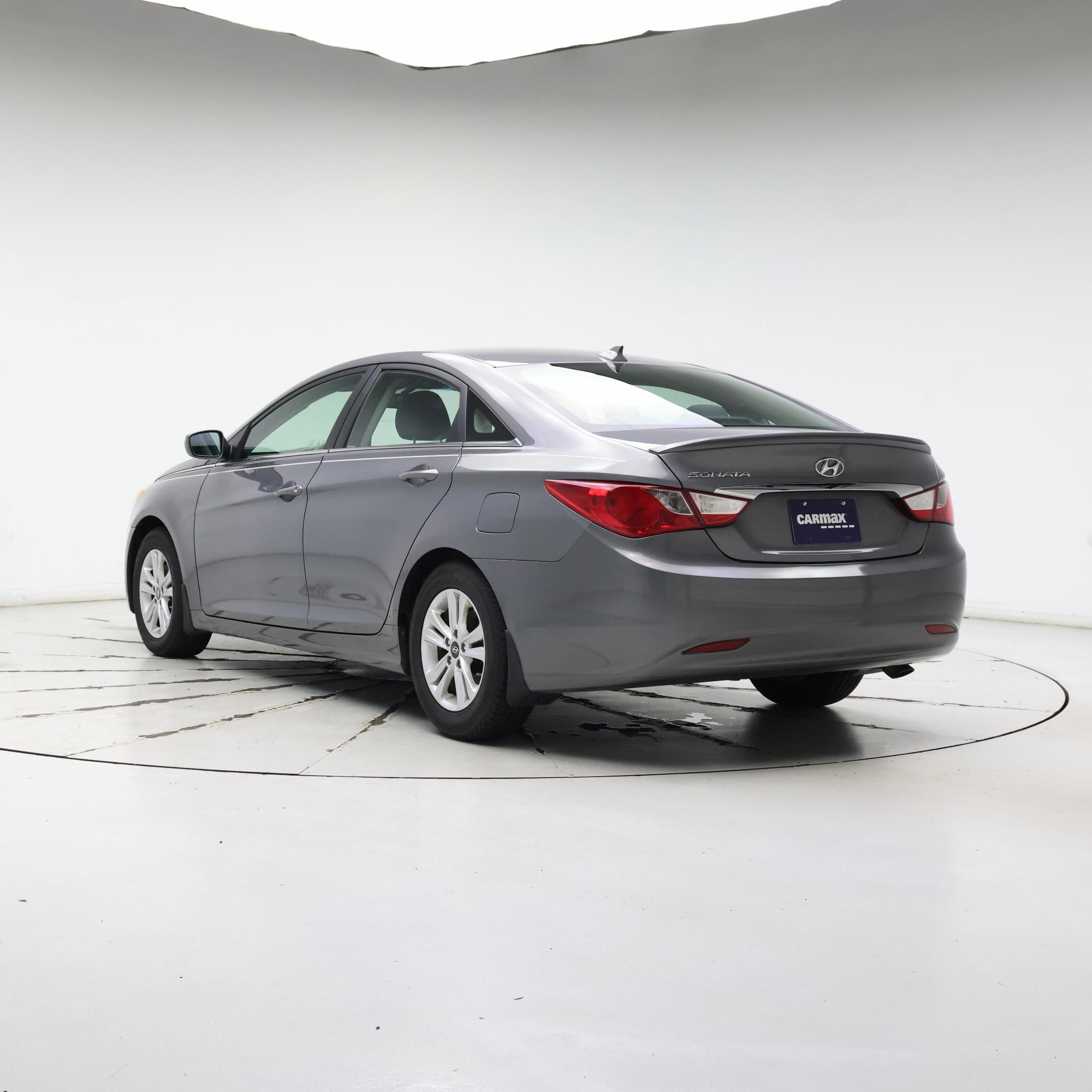 Thumbnail: 2013 Hyundai Sonata - 2