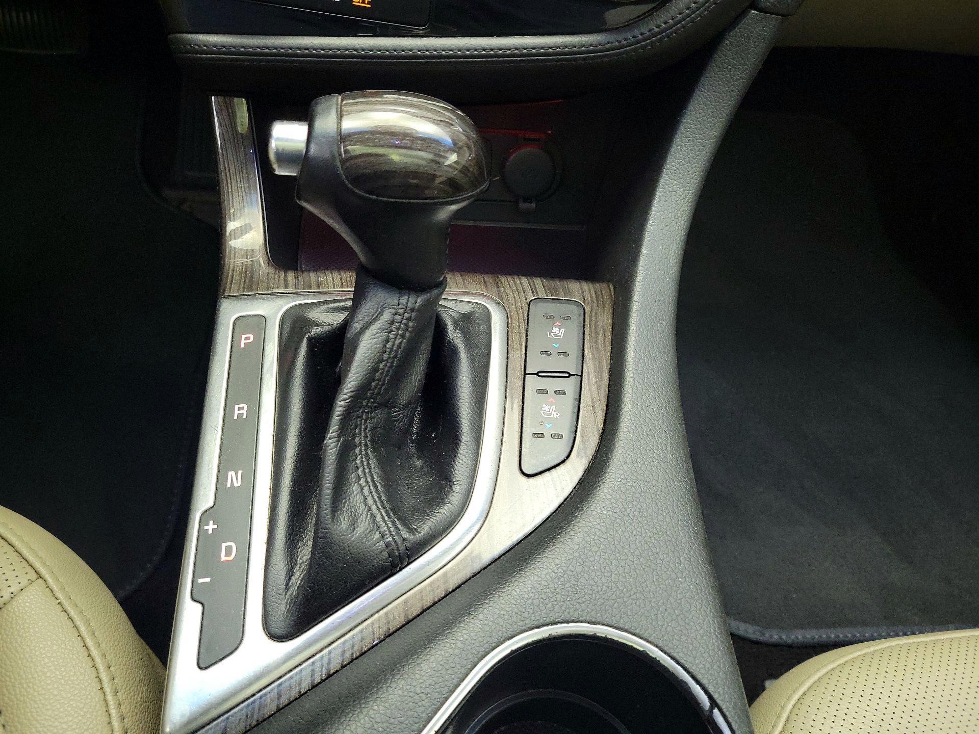 Thumbnail: 2014 Kia Optima - 17