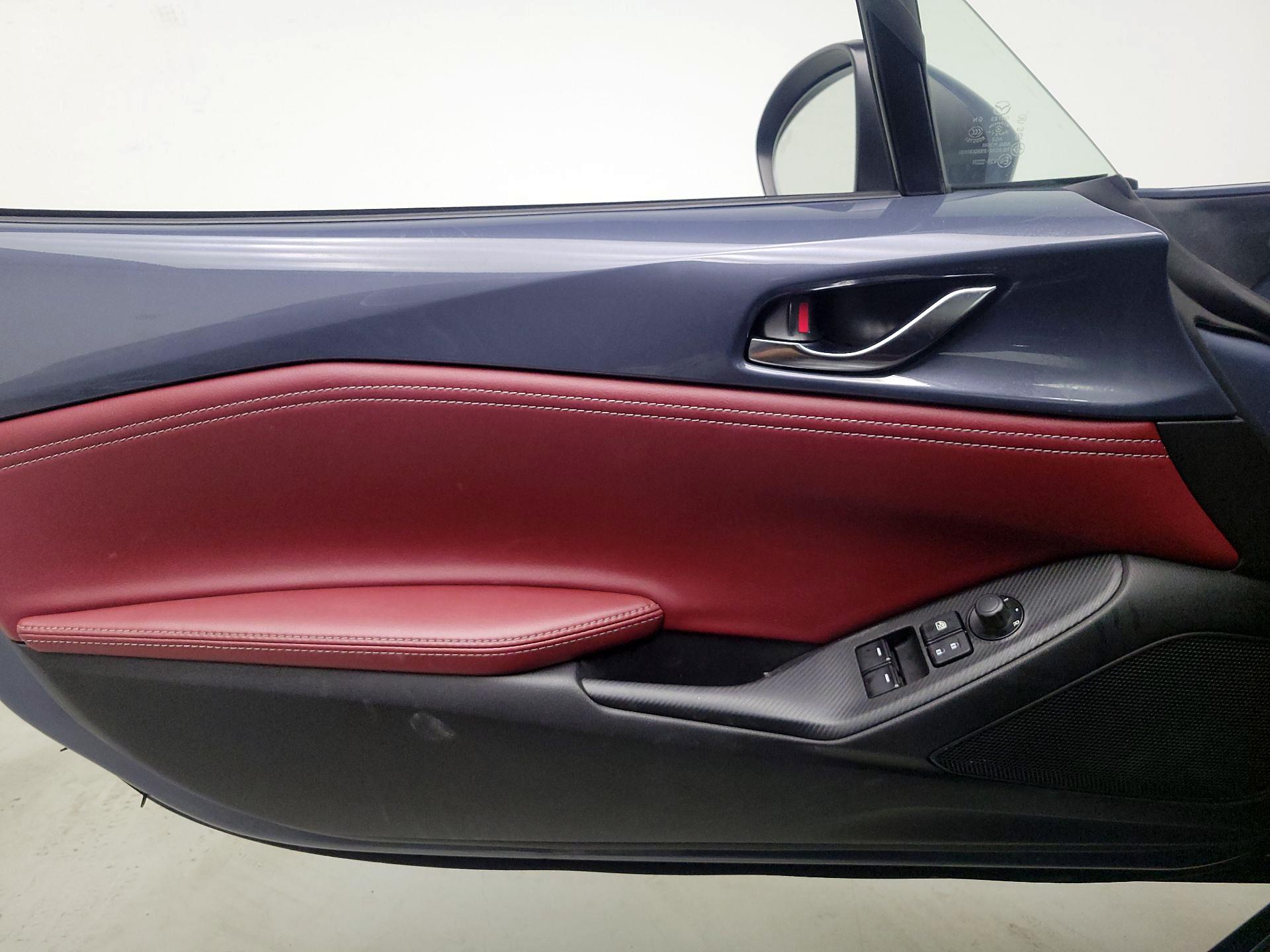 Thumbnail: 2020 Mazda MX-5 Miata - 12