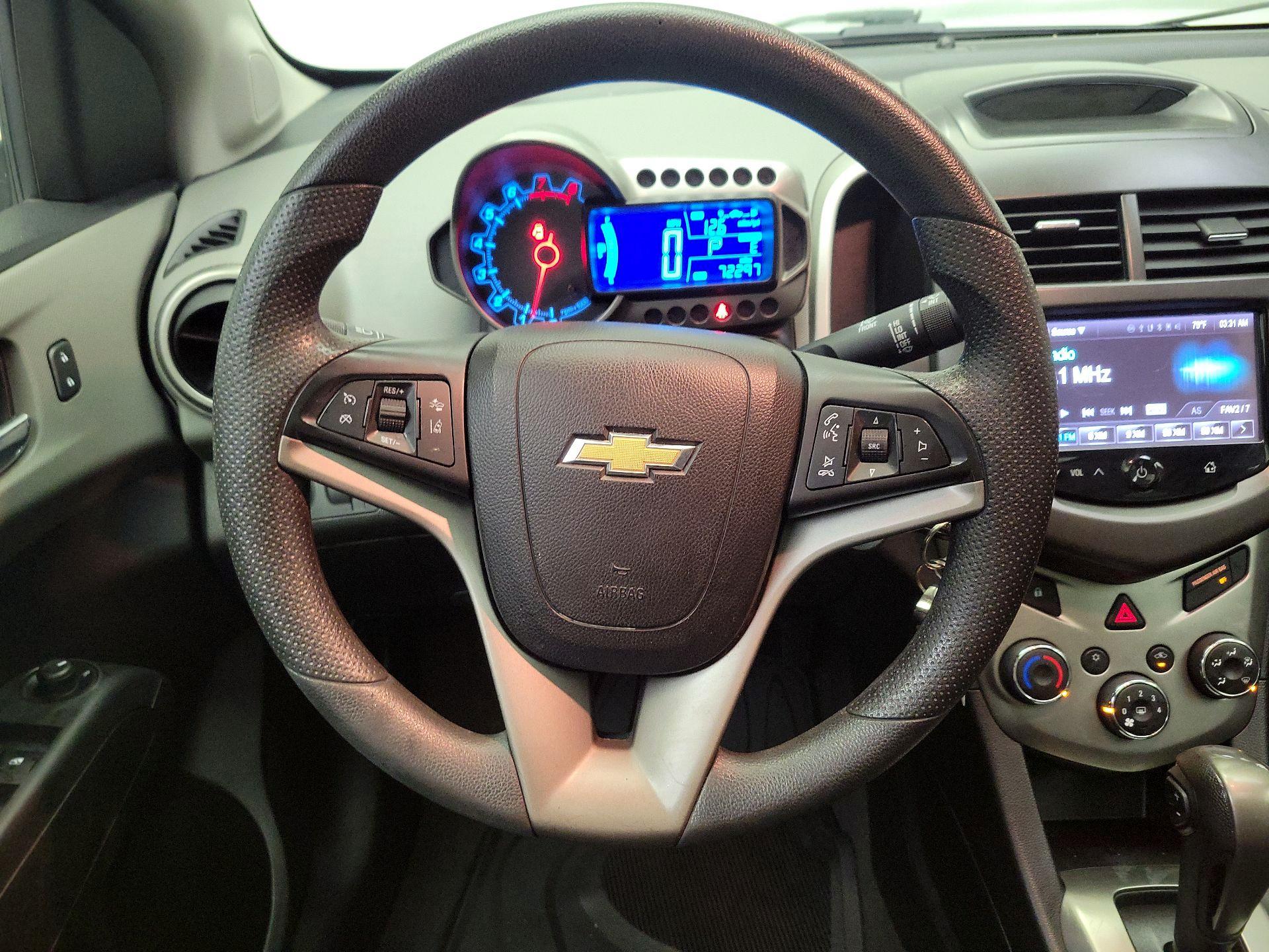Thumbnail: 2014 Chevrolet Sonic - 10
