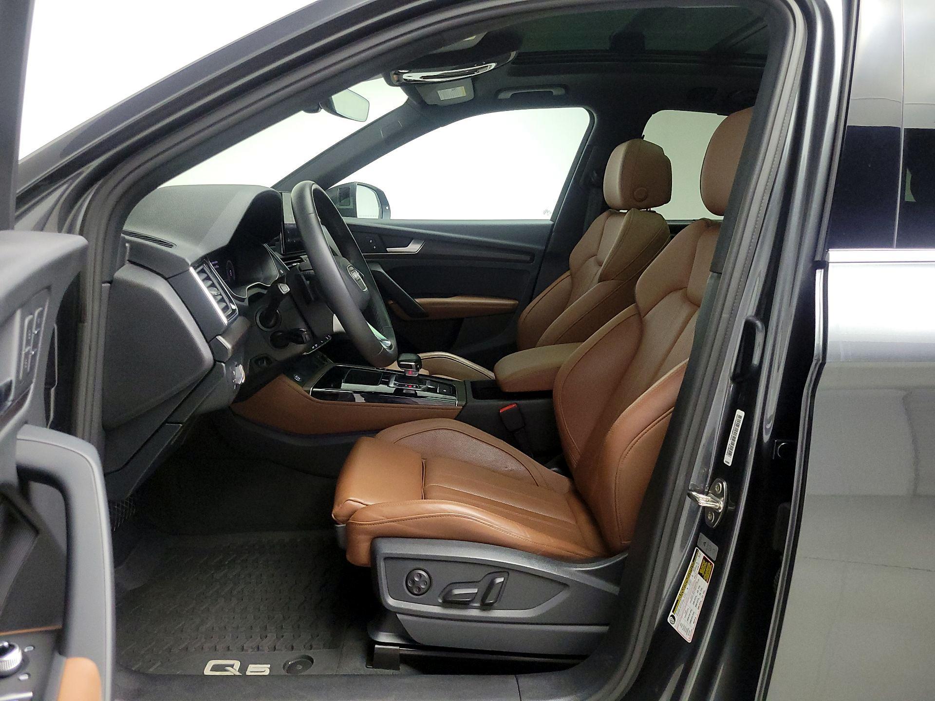 Thumbnail: 2022 Audi Q5 - 11