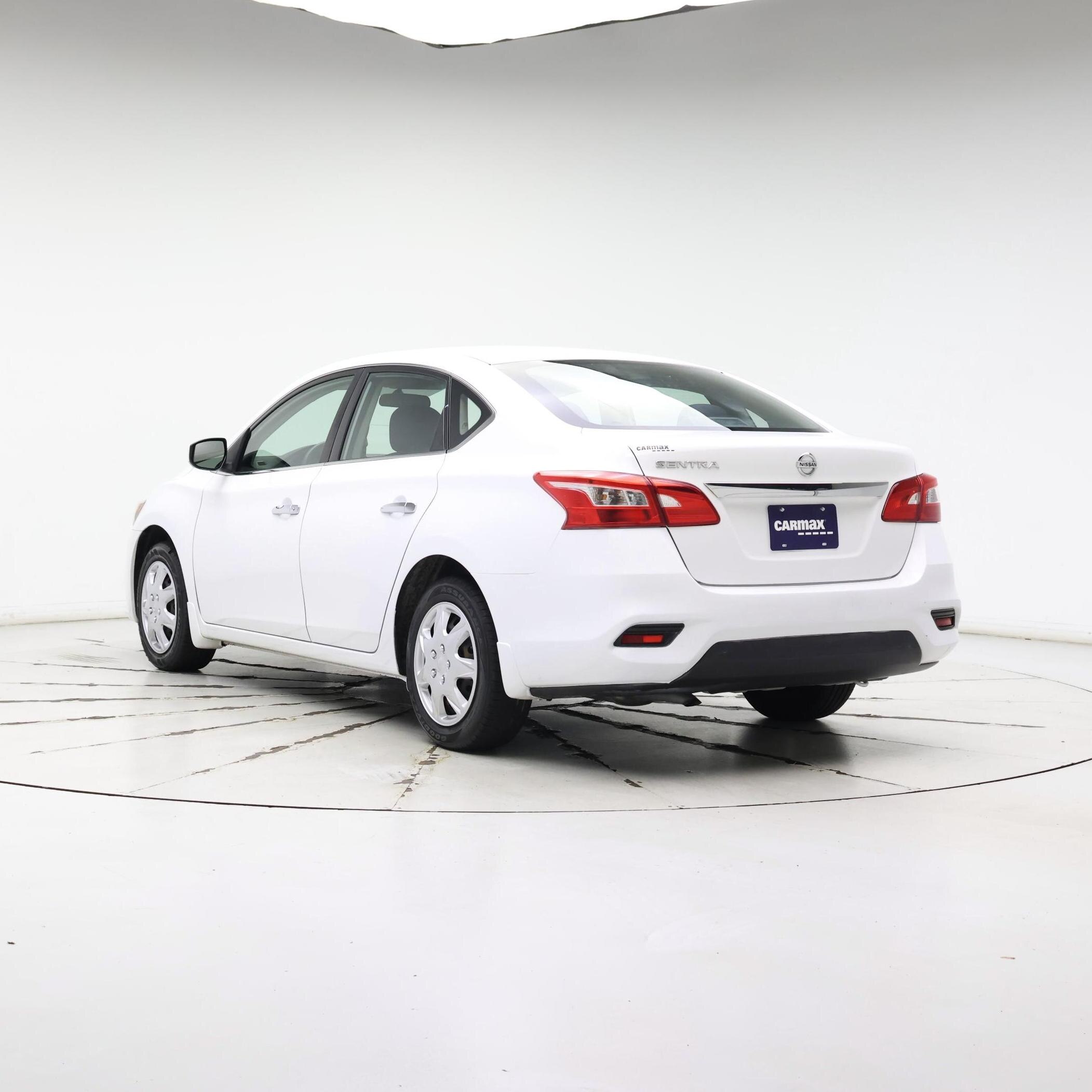 Thumbnail: 2016 Nissan Sentra - 2