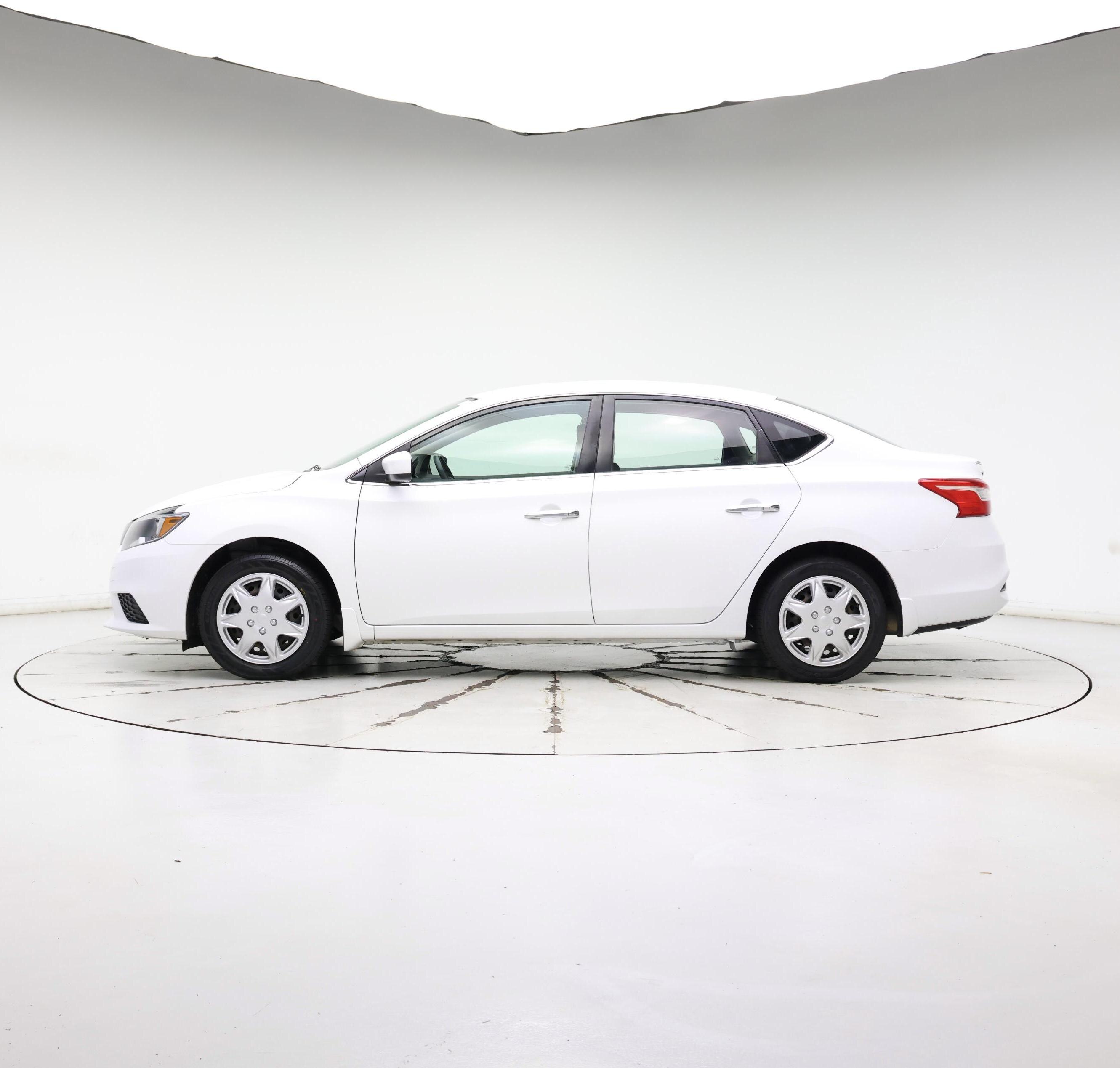 Thumbnail: 2016 Nissan Sentra - 3