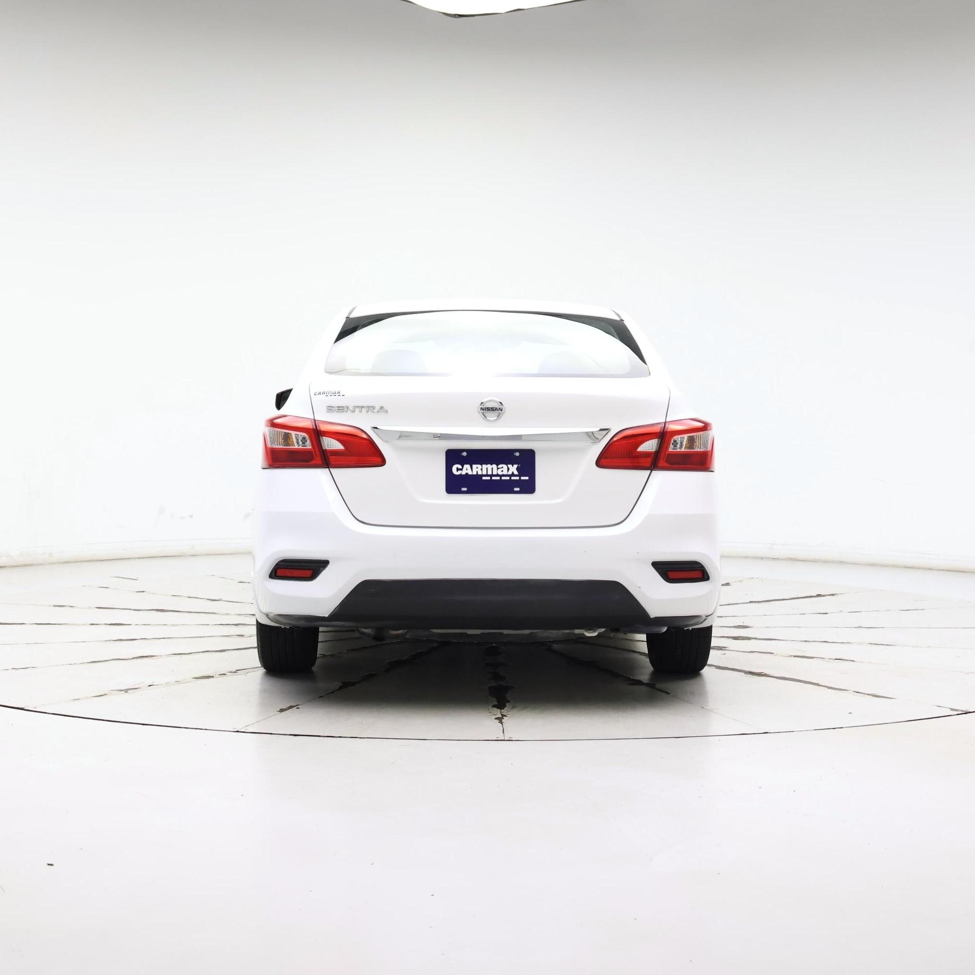 Thumbnail: 2016 Nissan Sentra - 6