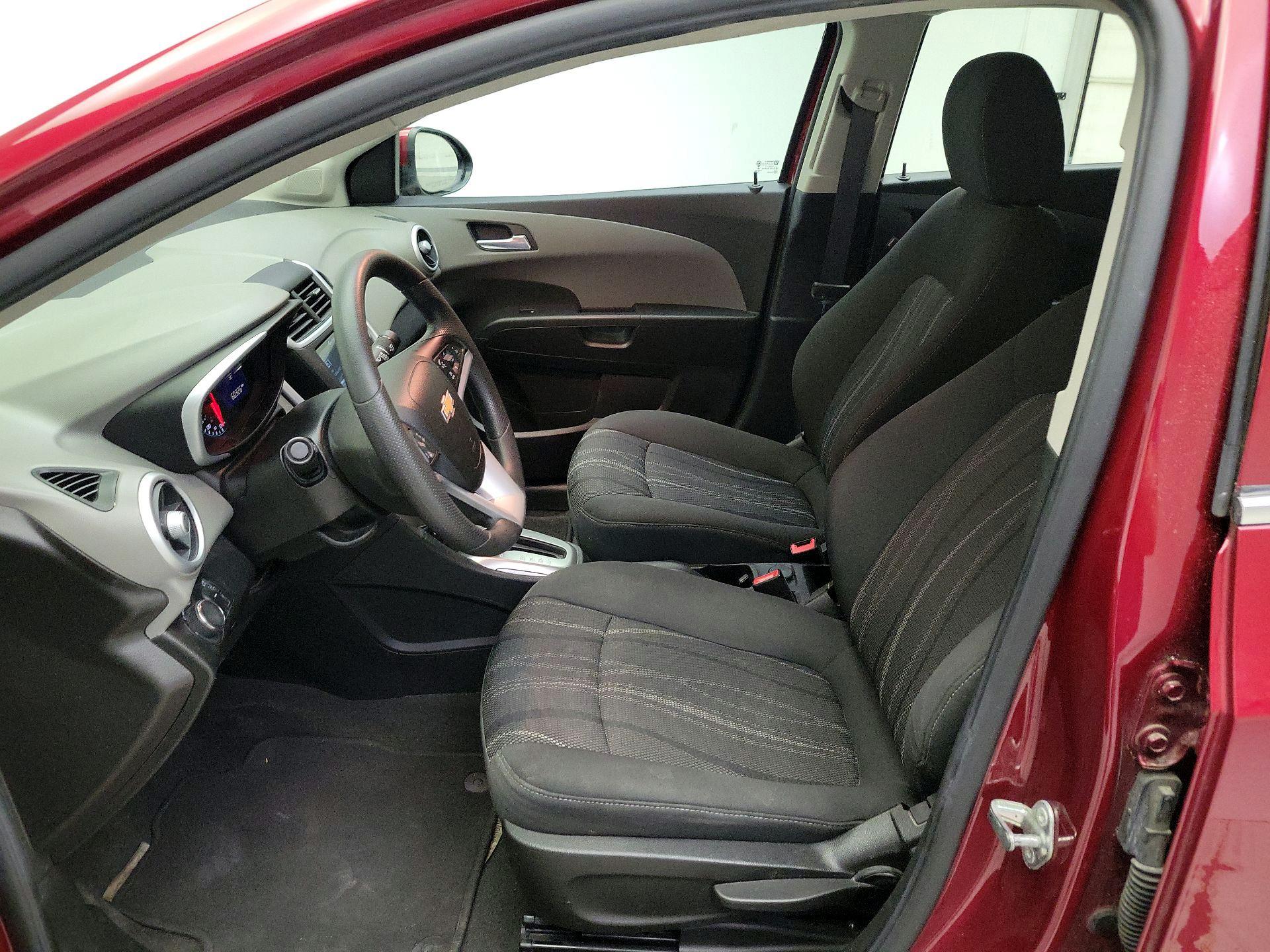 Thumbnail: 2017 Chevrolet Sonic - 11