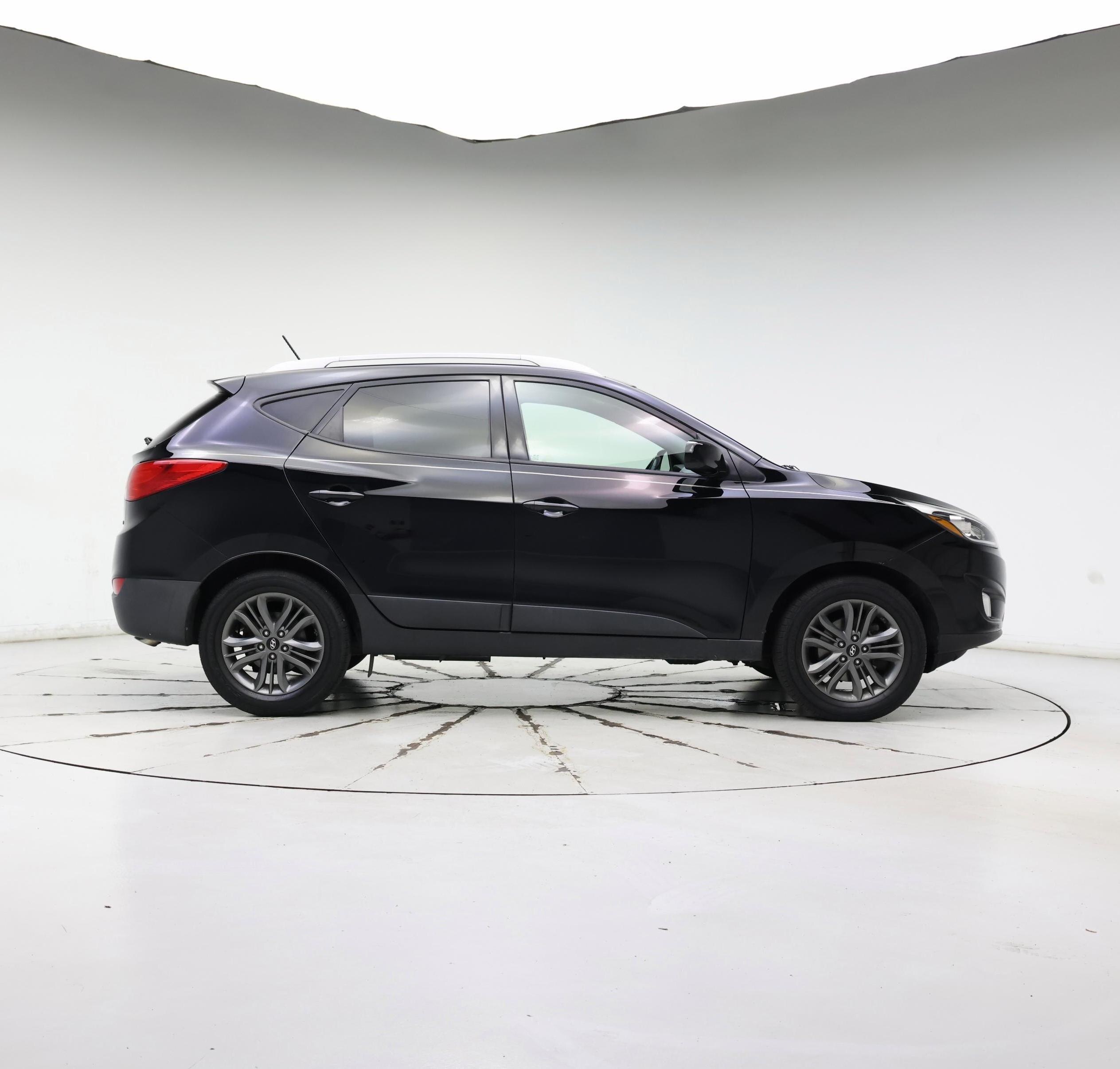 Thumbnail: 2015 Hyundai Tucson - 7