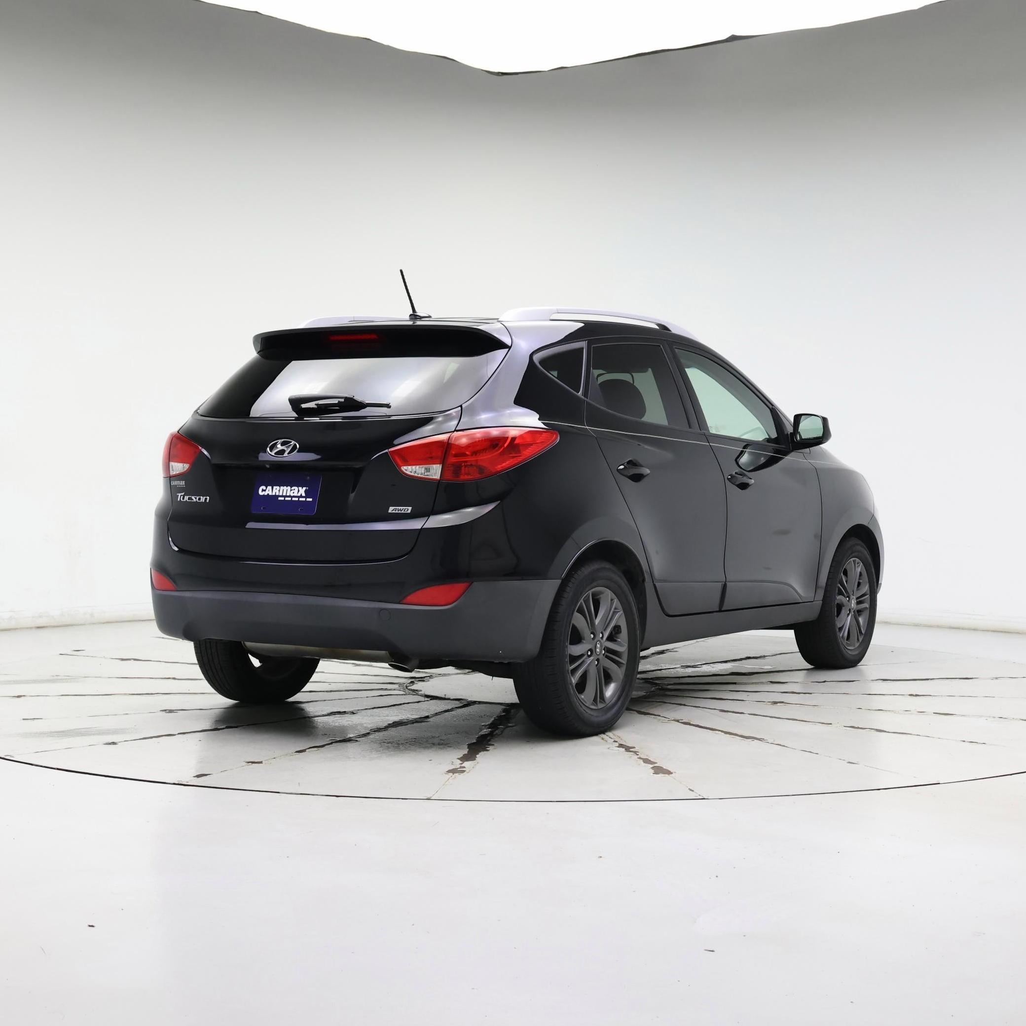 Thumbnail: 2015 Hyundai Tucson - 8