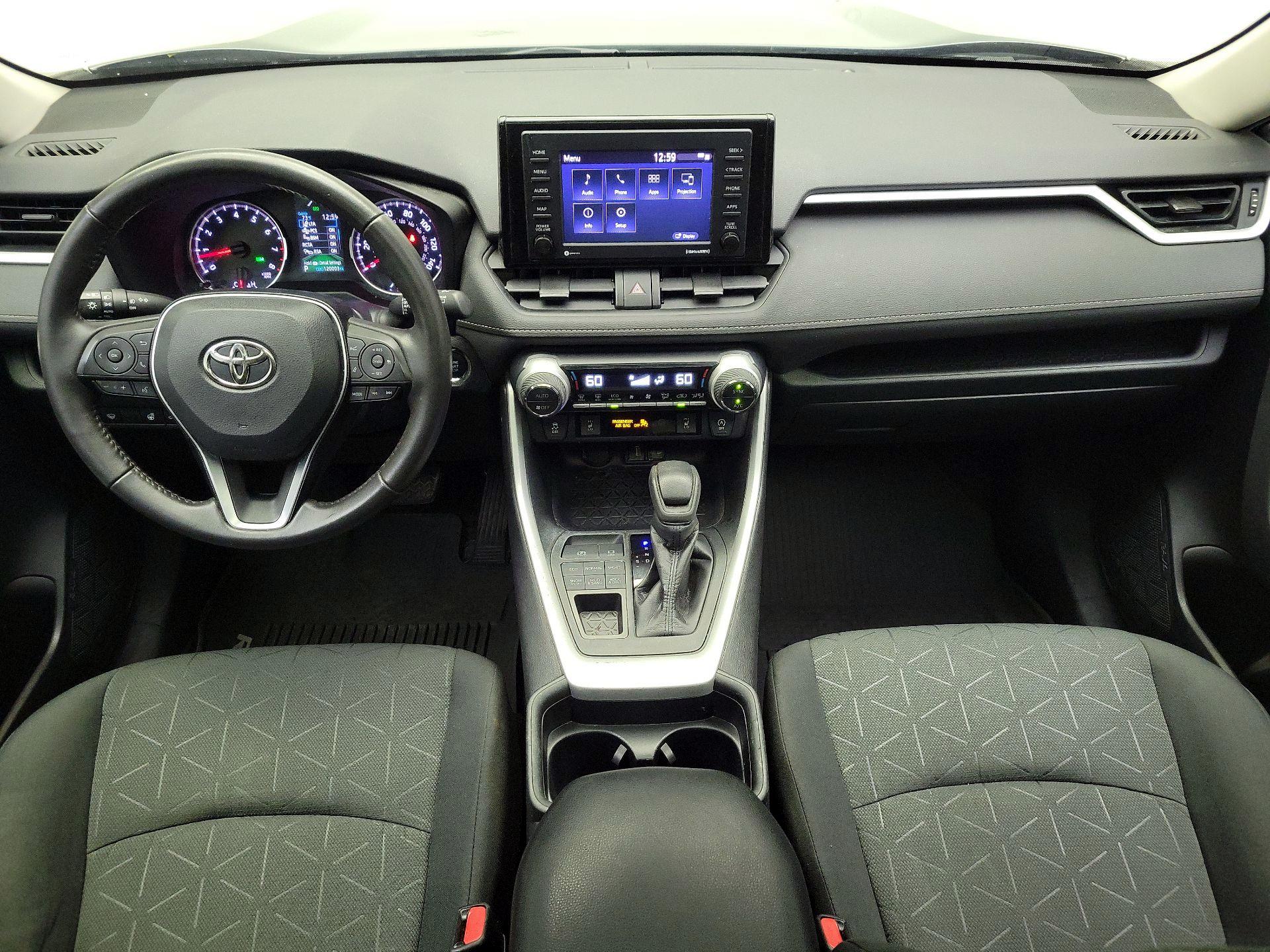 Thumbnail: 2020 Toyota RAV4 - 9